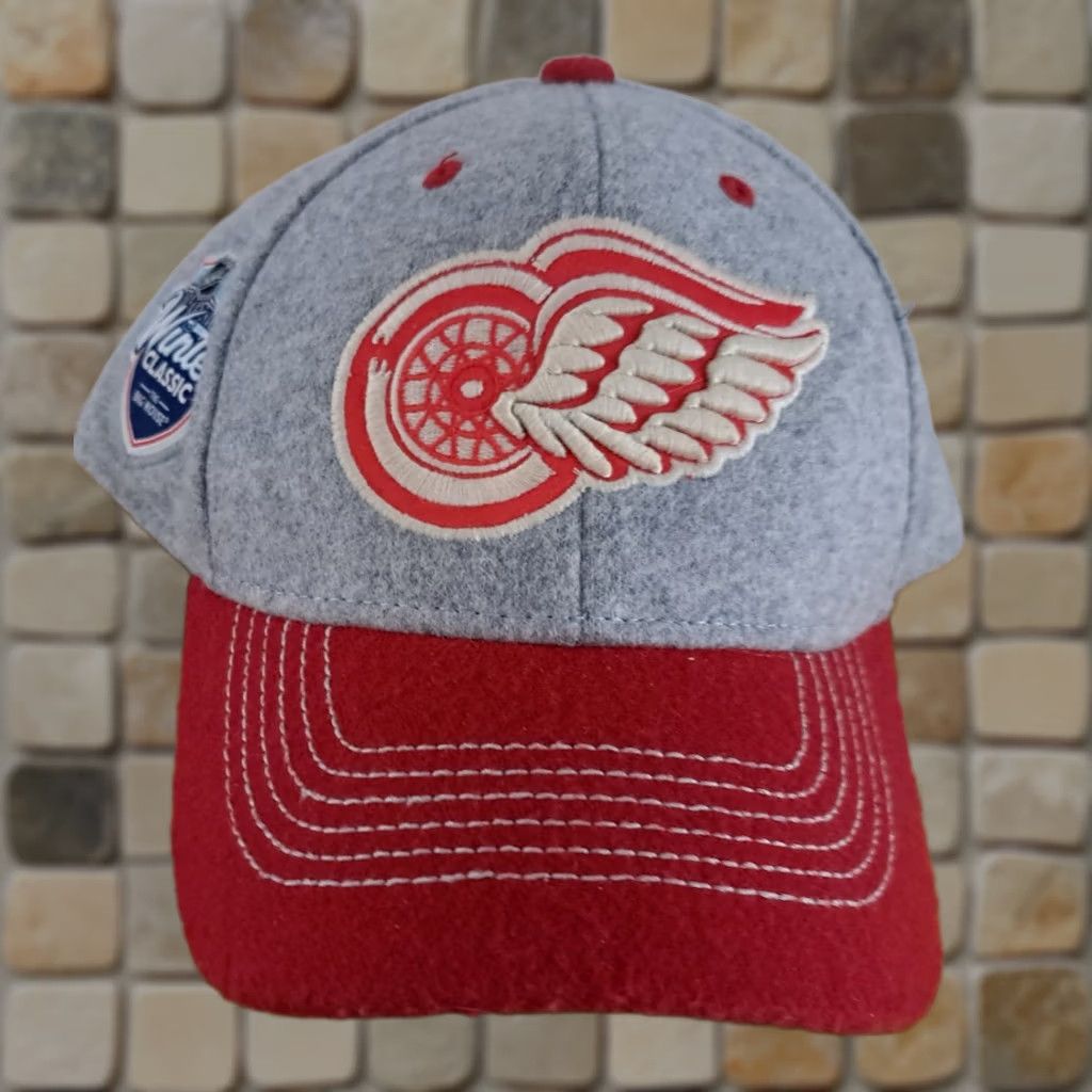 Reebok VINTAGE Detroit Red Wings Winter Classic Wool L-XL Reebok Hat Size ONE SIZE - 1 Thumbnail