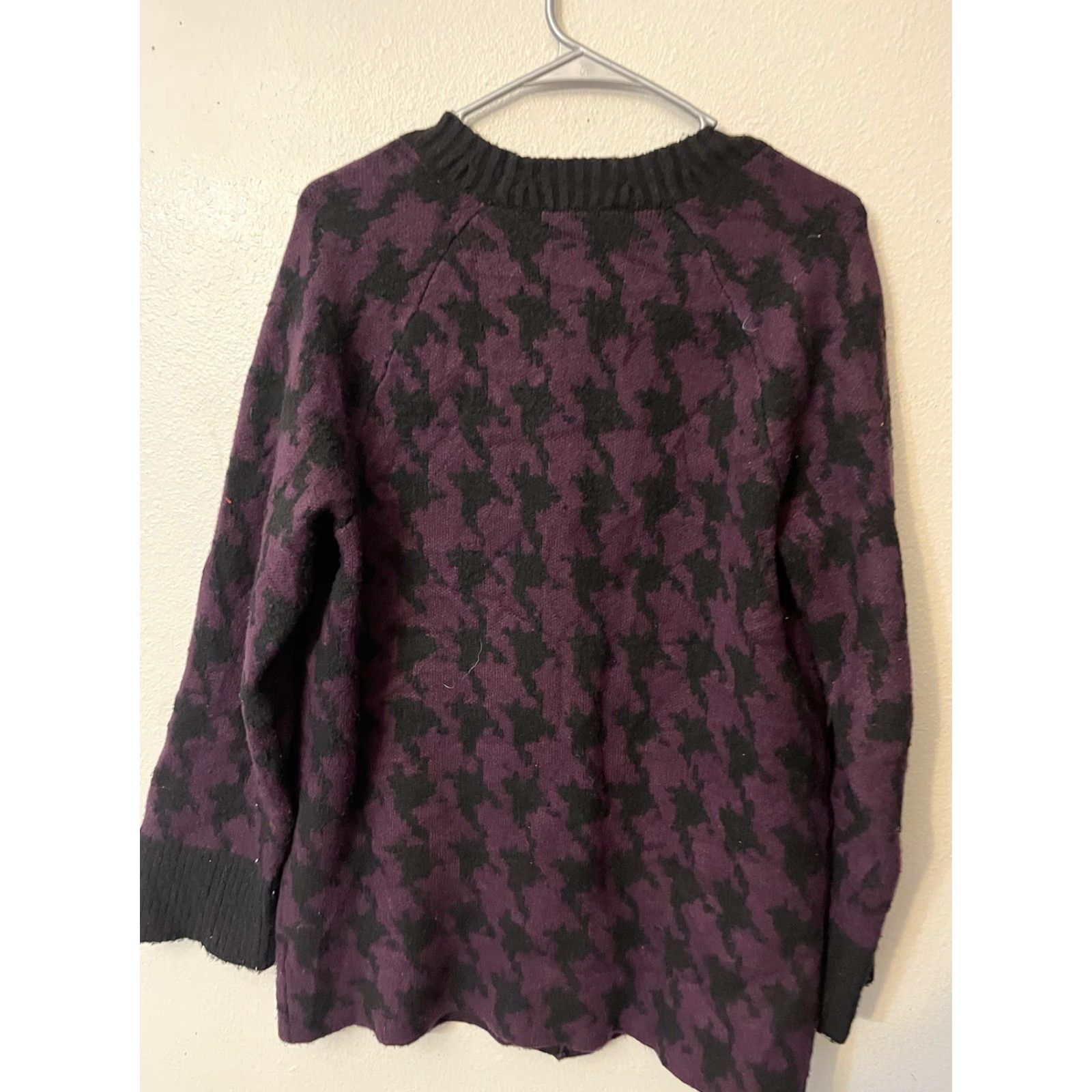 Express Express Cardigan Sweater Women XS Purple Knit Stretch Buttonless? (Wait) Size XS / US 0-2 / IT 36-38 - 2 Thumbnail
