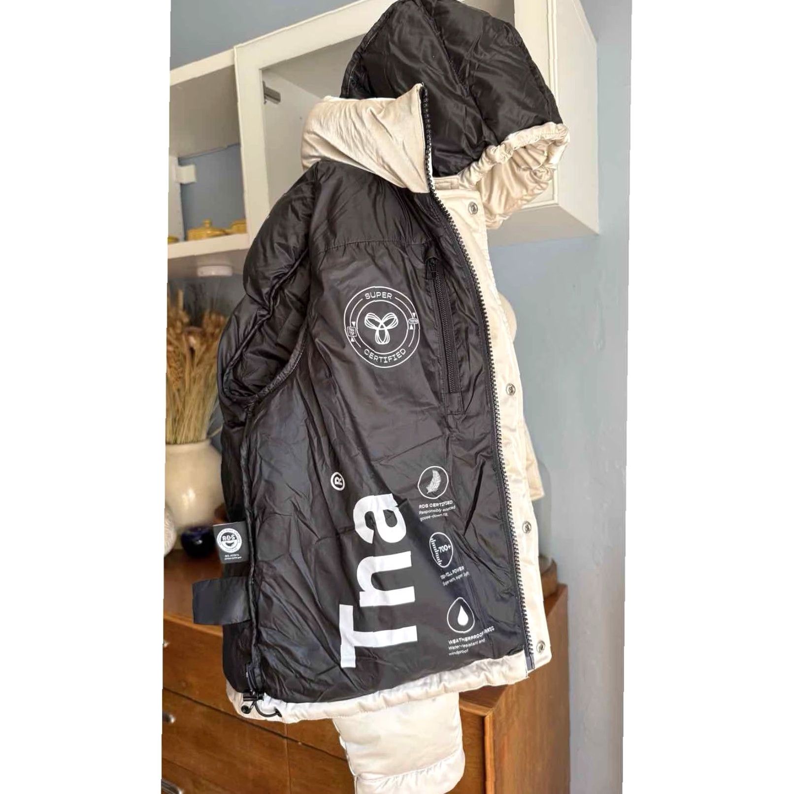 Aritzia The Super Puff Shorty Liquid Shine Birch Down Cropped Puffer Jacket XS Women
