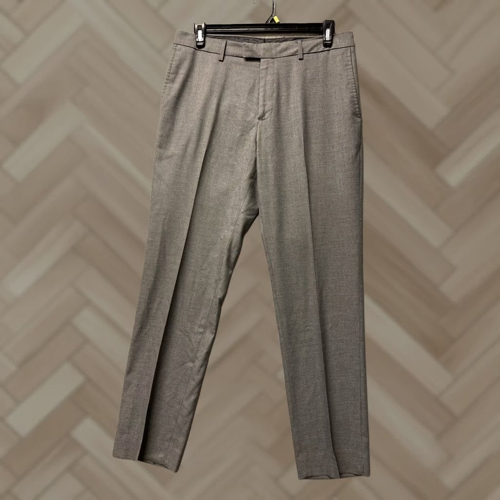 Banana Republic Banana Republic Dress Pants Mens 34x32 Gray Office Career Dress Pants Polyester Viscose Mens, 34, Gray, Dress Pants, Office, Career, Mens Size US 34 / EU 50 - 1 Thumbnail