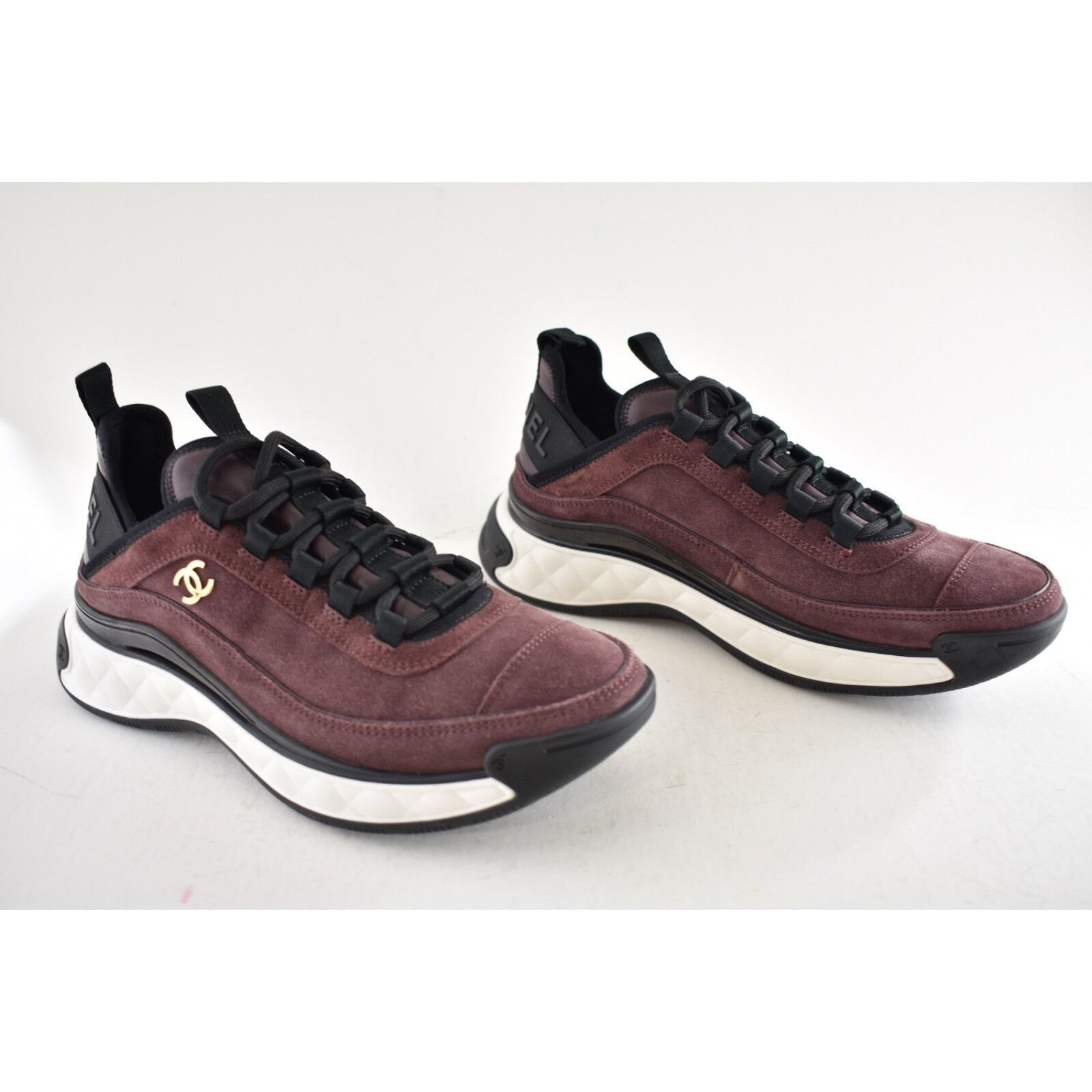 Chanel Chanel 23K Burgundy White CC Logo Lace Low Top Sneaker 42 Size US 12 / IT 42 - 5 Thumbnail