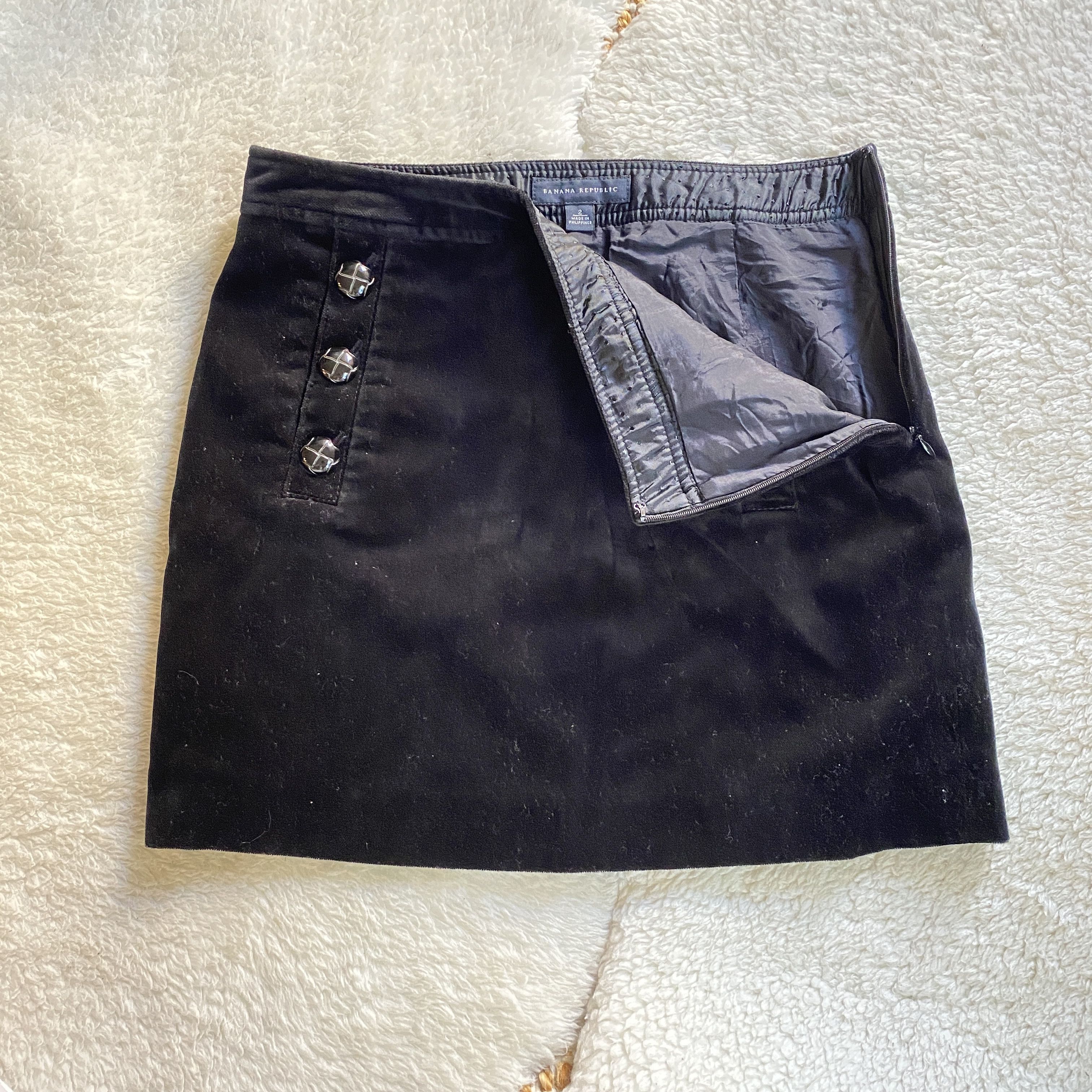Banana Republic Banana Republic Black Velvet Velour Mini Skirt Size 26" / US 2 / IT 38 - 8 Thumbnail