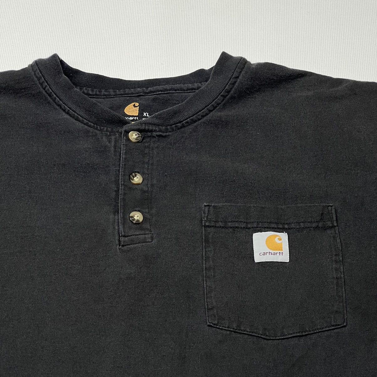 Carhartt × Vintage Carhartt Tee Shirt Black Original Fit Pocket Button Workwear Size US XL / EU 56 / 4 - 2 Thumbnail