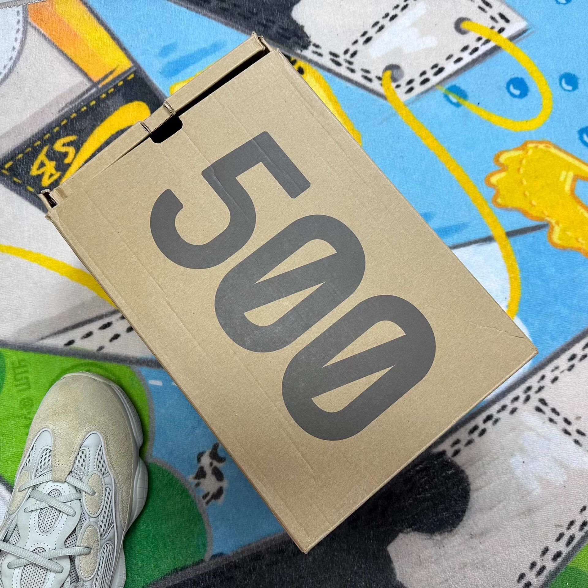 Yeezy YEEZY 500 Salt Ｑ20 Size US 9.5 / EU 42-43 - 3 Thumbnail