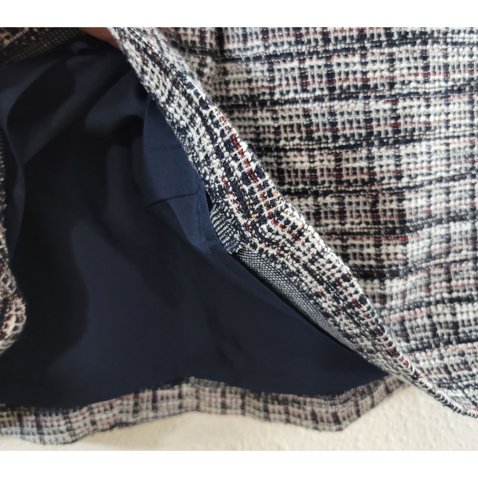 Ann Taylor Ann Taylor Black White Red Plaid Tweed Mini A Line Skirt 00P Size 24" / US 00 / IT 34 - 5 Thumbnail