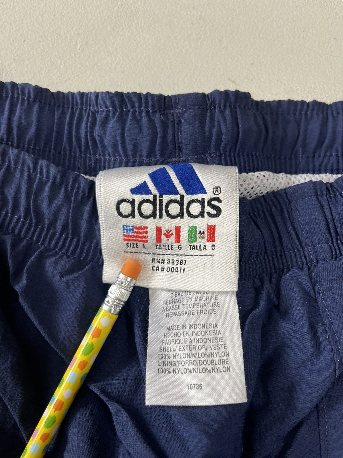 Adidas × Vintage Vintage 90s adidas shorts Size US 34 / EU 50 - 3 Thumbnail