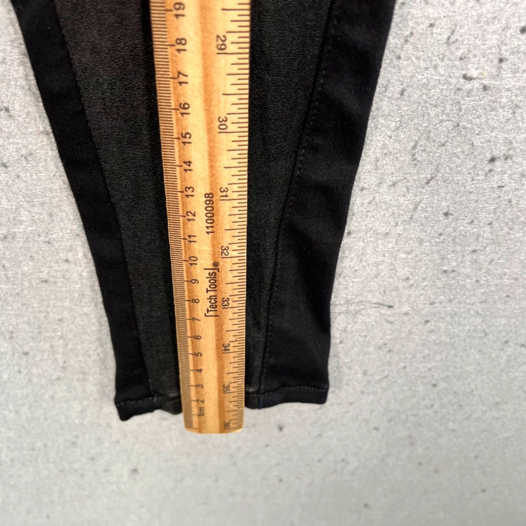 Rag & Bone rag & bone Womens Skinny Moto Jeans Black Leather Accent 28 Rag & Bone Jeans Slim 5-Pocket Denim Womens 28 Black Leather Accent Size 28" / US 6 / IT 42 - 6 Thumbnail