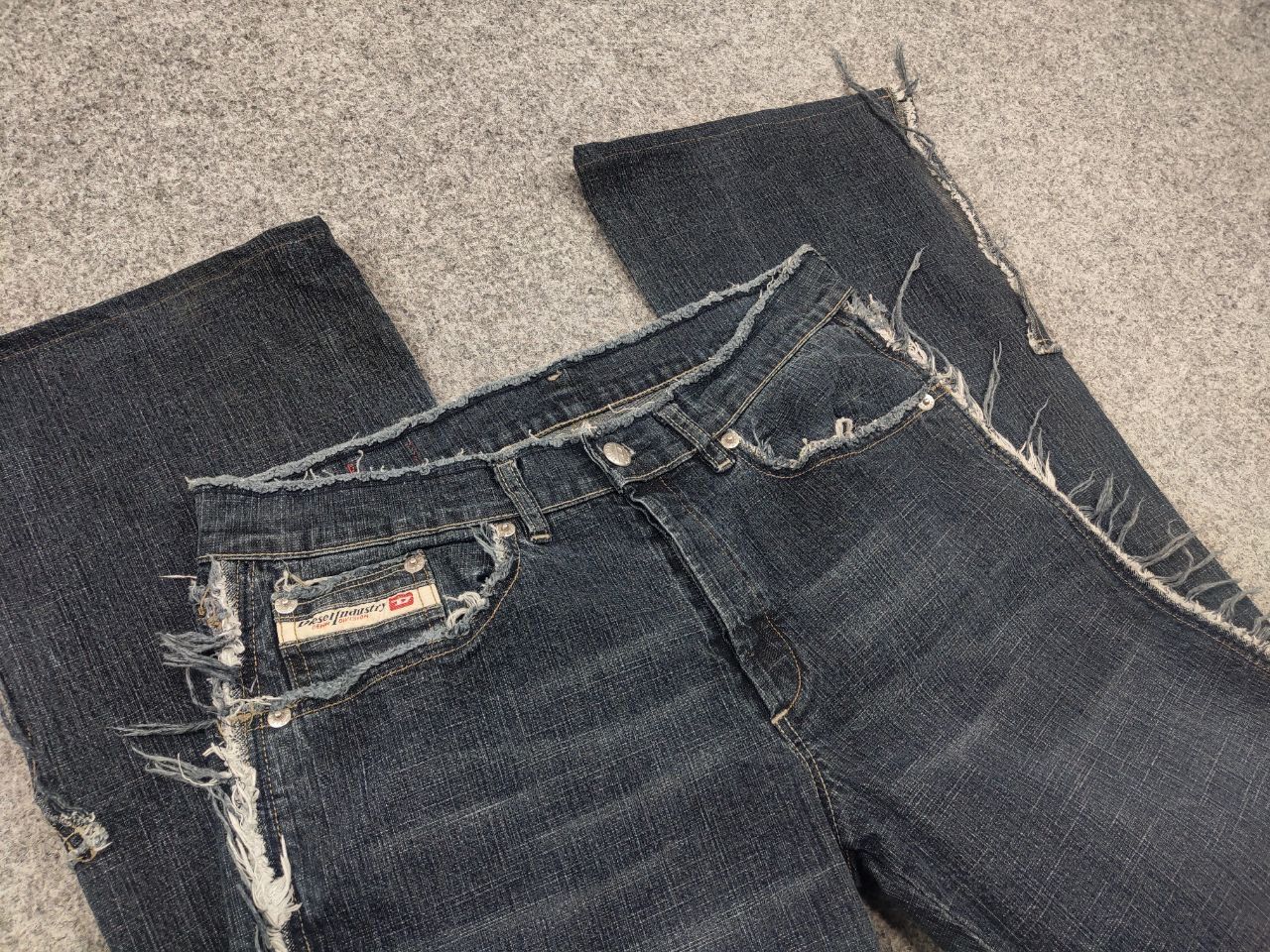 Diesel Rare Vintage Diesel Distressed Denim Flared Jeans Y2k Style Size 32" / US 10 / IT 46 - 12 Thumbnail