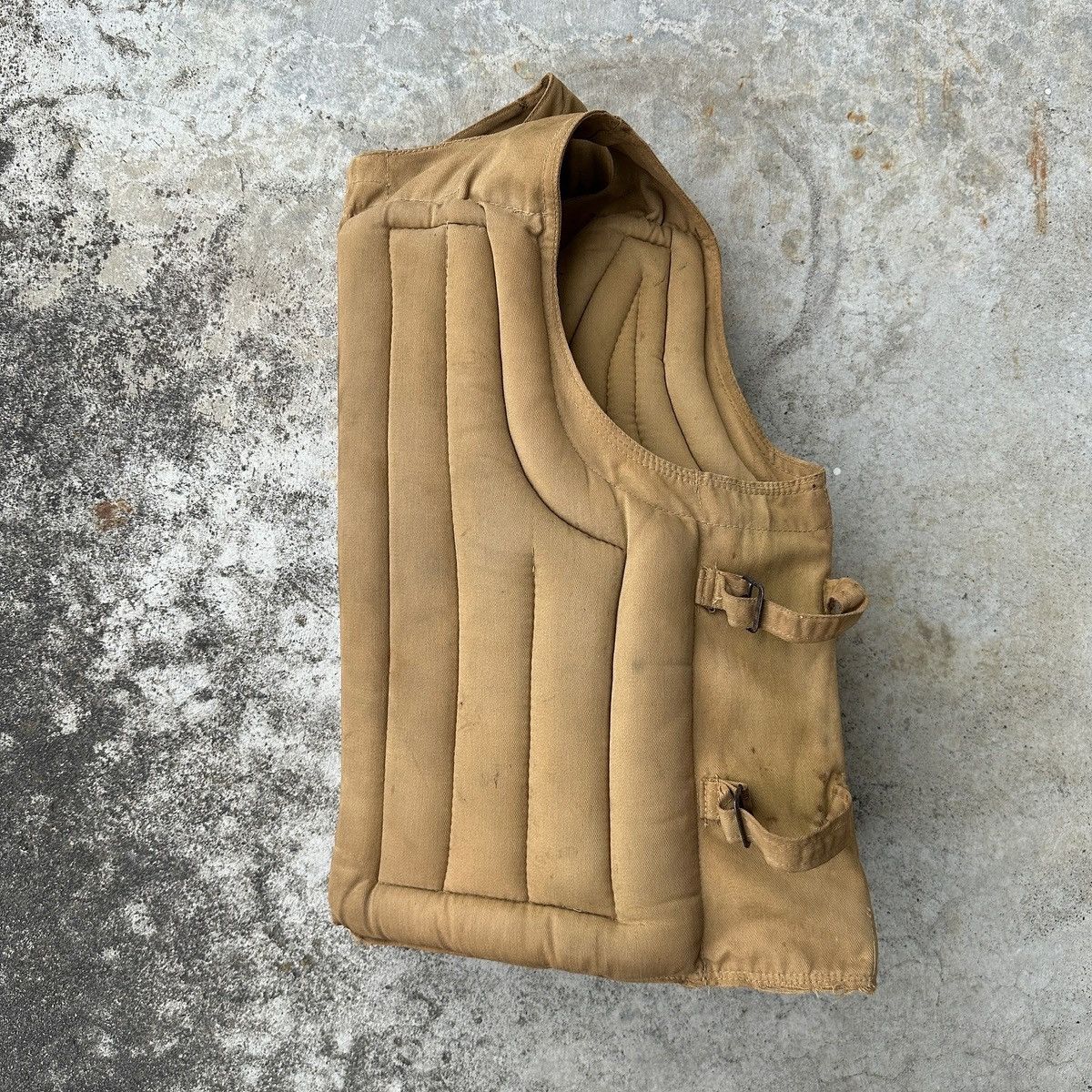 Vintage 1940s WWII Kapok Life Preserver Puffer Vest Americana Japan Size US M / EU 48-50 / 2 - 3 Thumbnail