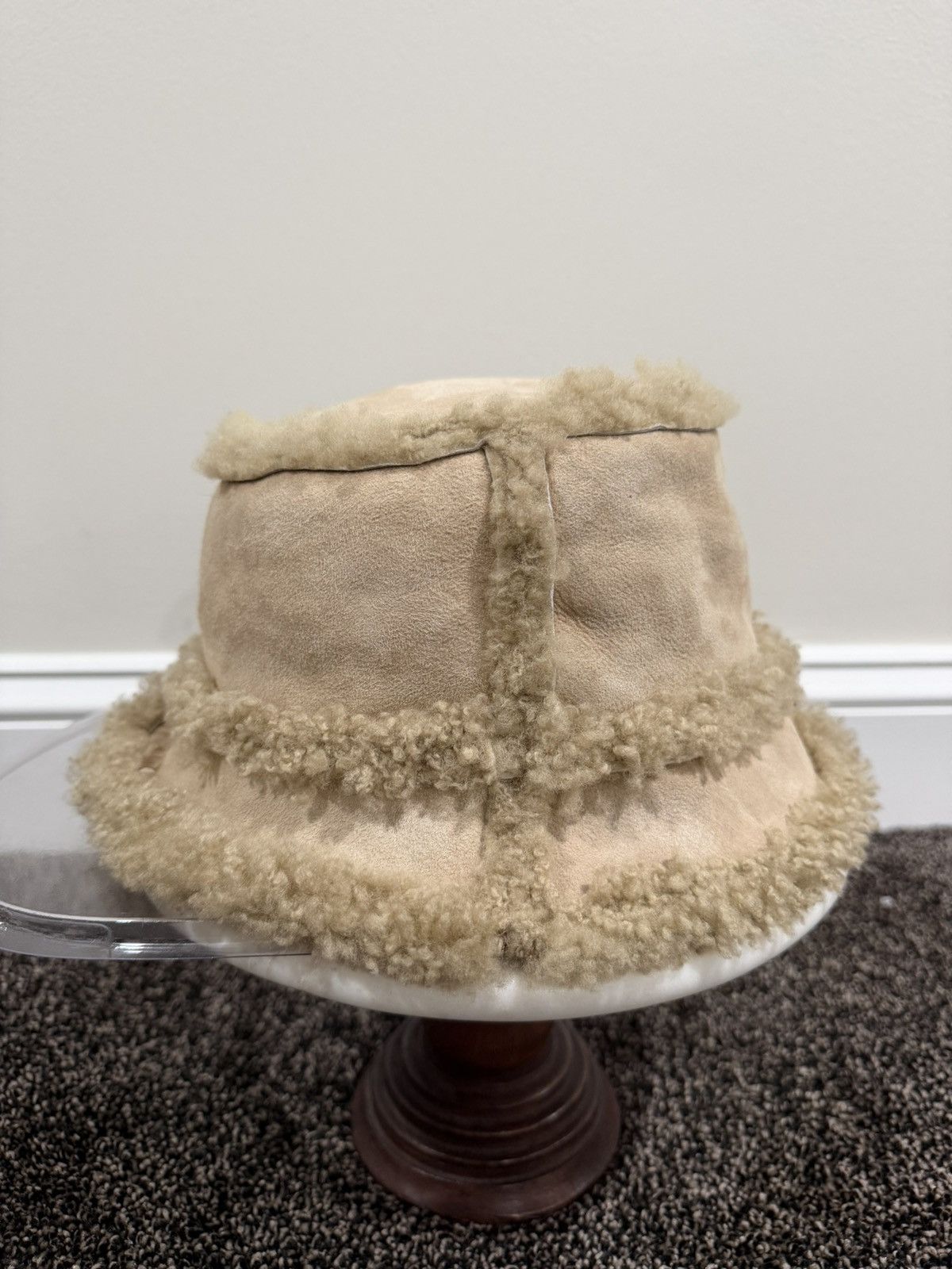 Prada Prada Beige Leather Sheep Fur Bucket Shearling Hat Size ONE SIZE - 2 Thumbnail