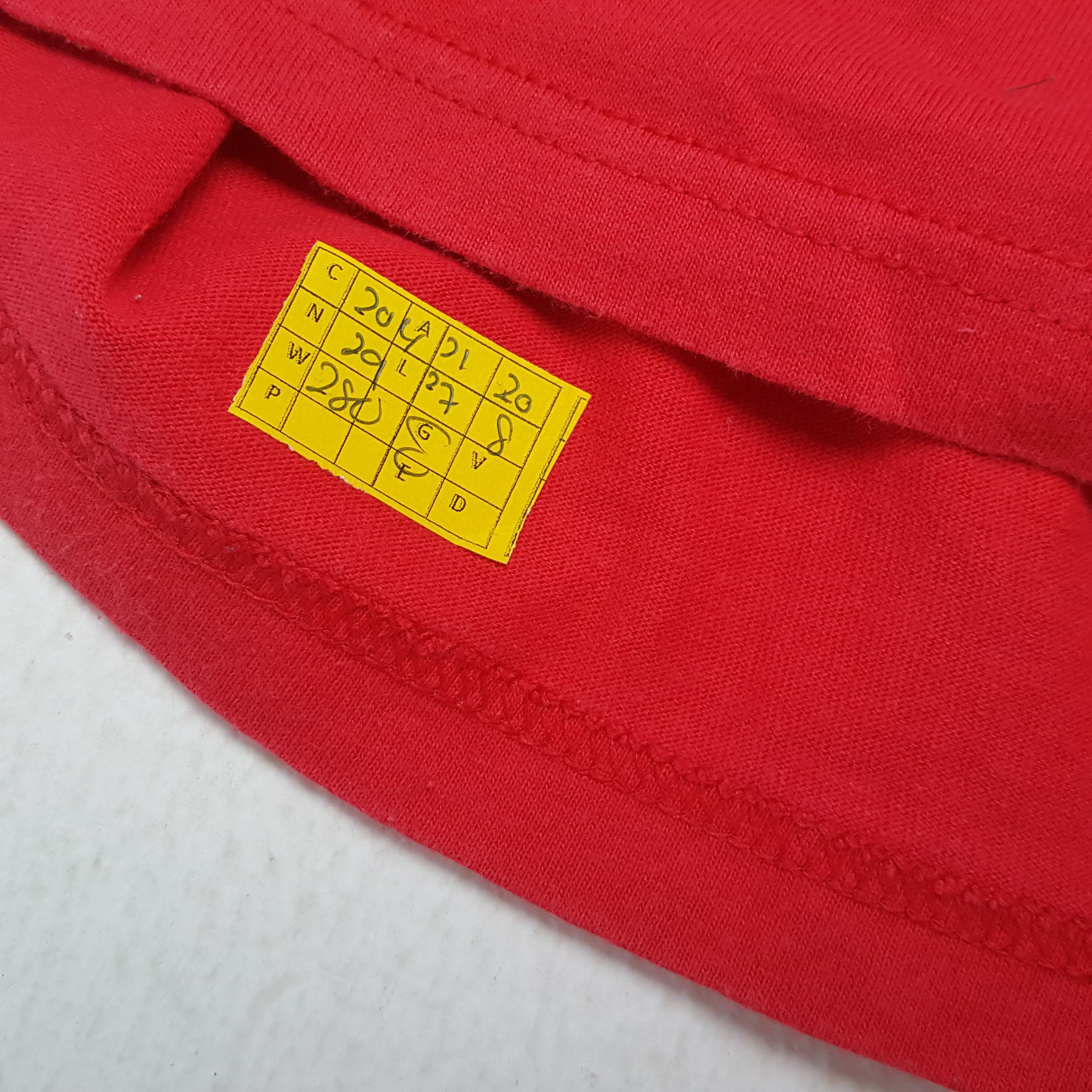 Vintage Vintage TRIM THE BALANCE Streetwear Style T-Shirts Size US L / EU 52-54 / 3 - 5 Thumbnail