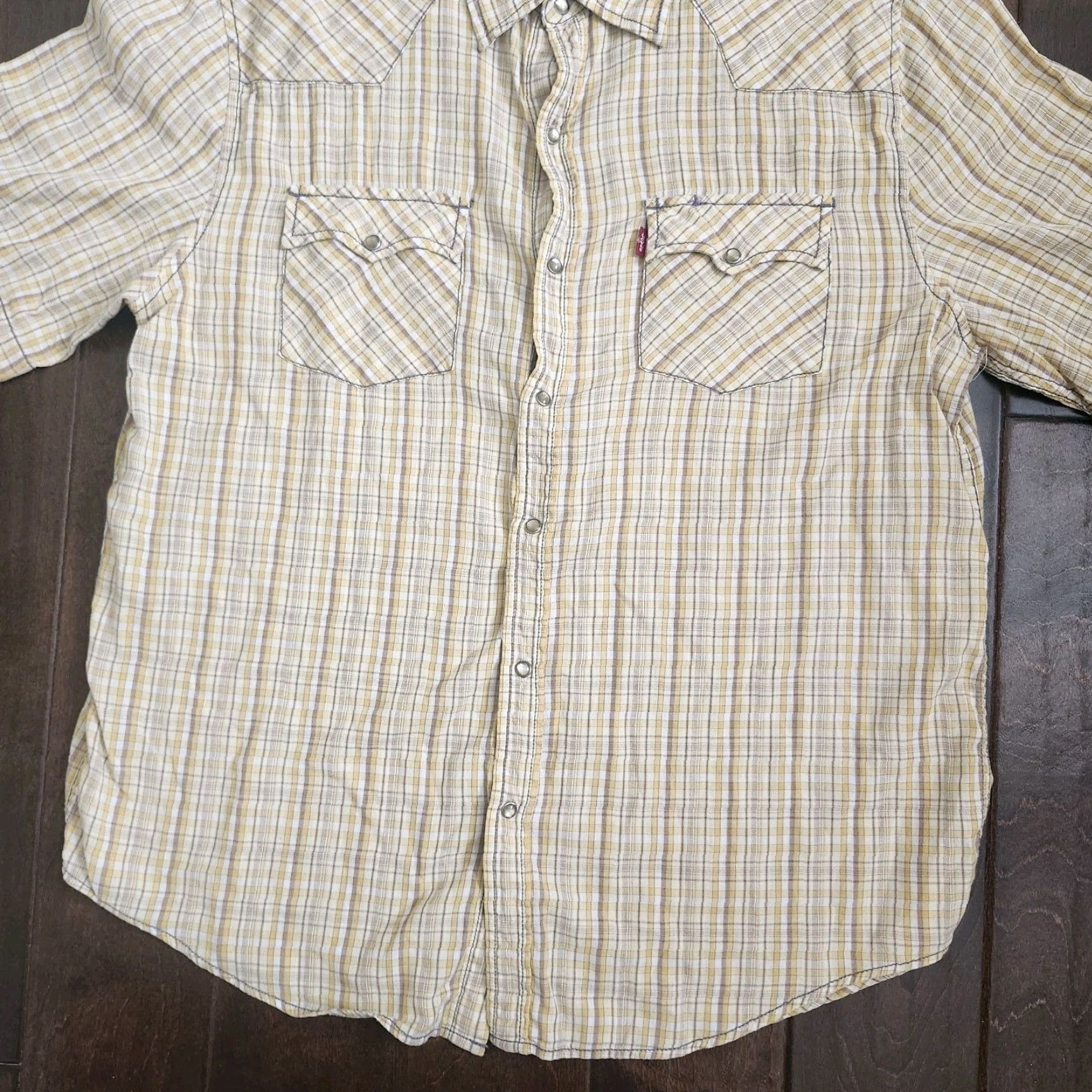 Levi's Levi's Shirt Plaid Short Sleeve Button-Up XL Multicolor Casual Workwear Short Sleeve Button-Up Shirt Men XL Plaid Pattern Pocket Size US XL / EU 56 / 4 - 3 Thumbnail