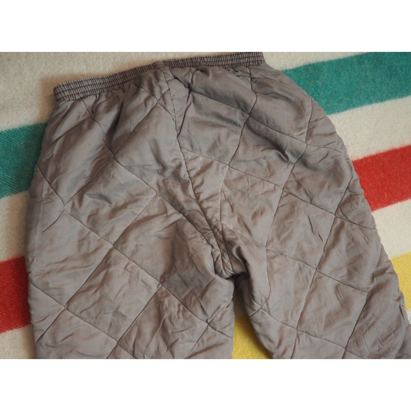 Vintage VTG 50s Beige Quilted Outdoor Camp Snap Poly Winter 28x27 Pants Womens S Size 28" / US 6 / IT 42 - 4 Thumbnail