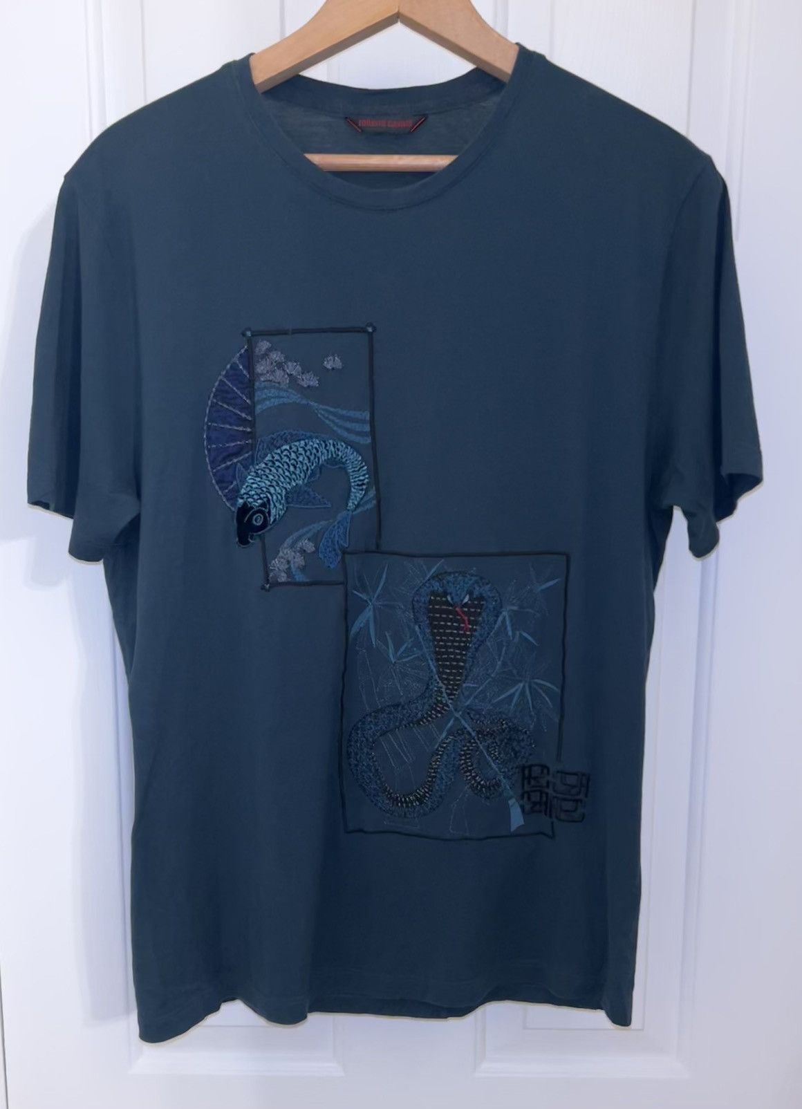 Roberto Cavalli × Vintage Vintage Fall 2006 Japanese Embroidered Appliqué T 46 Size US S / EU 44-46 / 1 - 1 Thumbnail