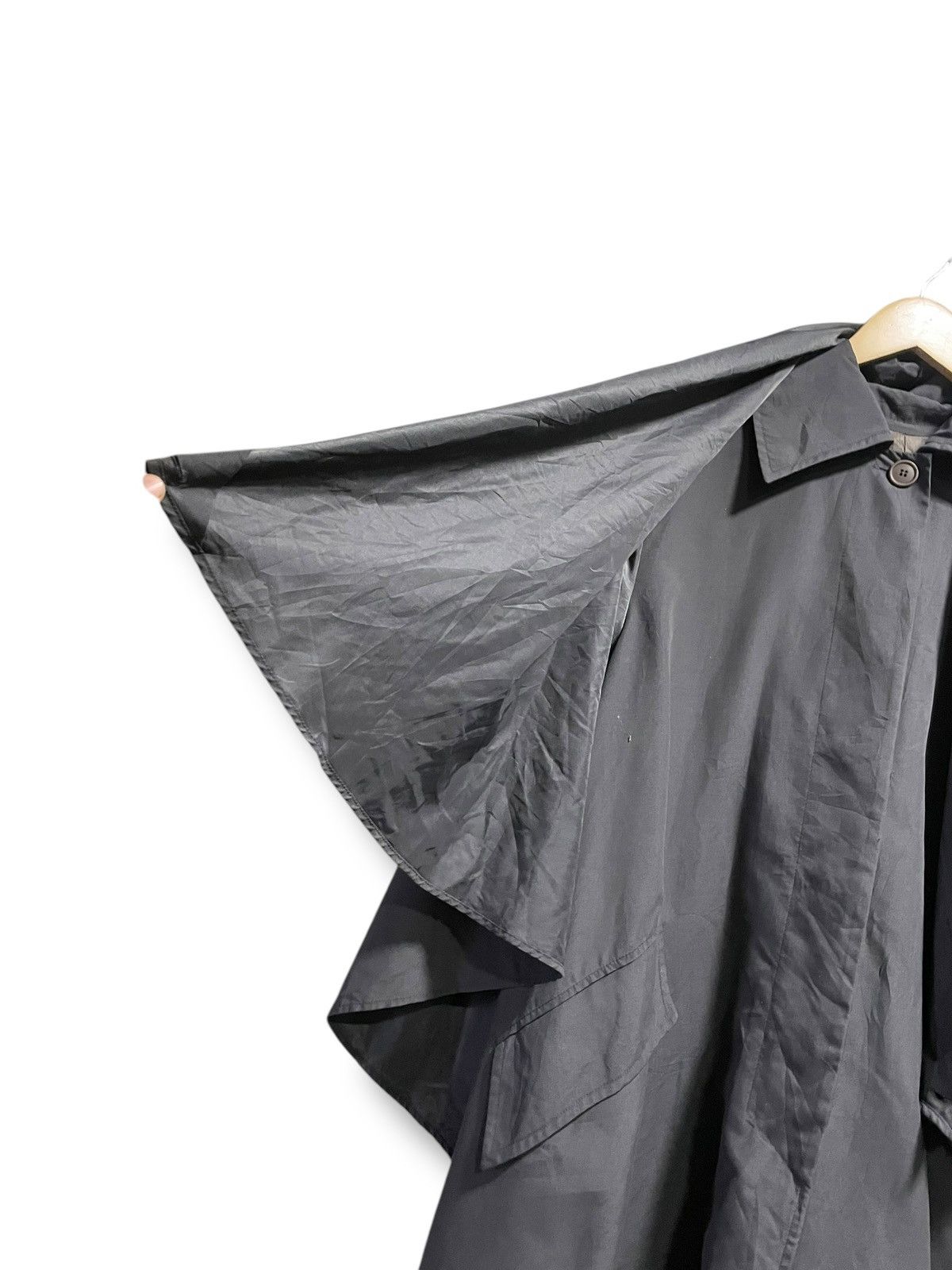 Japanese Brand × Vintage Vintage Laura Caponi Buttoned Trench Coat (68) Size US M / EU 48-50 / 2 - 2 Thumbnail