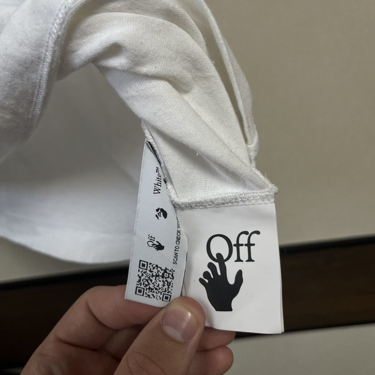 Off-White Off White T Shirt Size US S / EU 44-46 / 1 - 5 Thumbnail