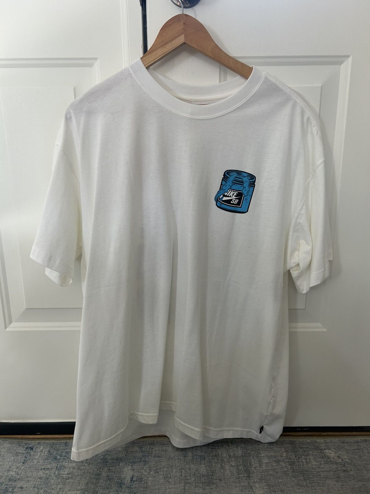 Nike Nike Paint Can T-Shirt Brand New WITH TAGS! Size US L / EU 52-54 / 3 - 1 Thumbnail