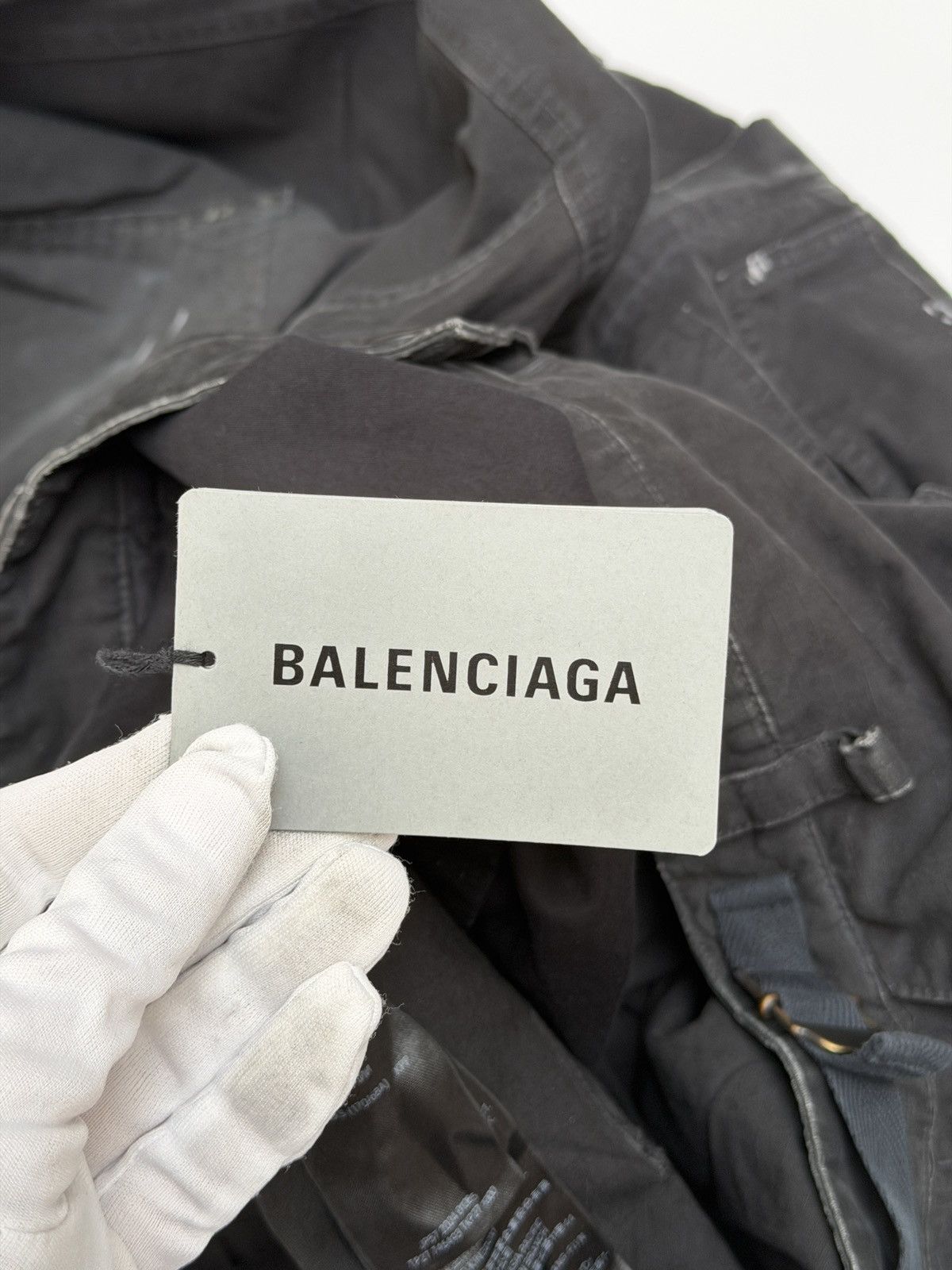 Balenciaga Balenciaga Large Black Ripstop Destroyed Cargo Pants Size US 27 - 13 Thumbnail