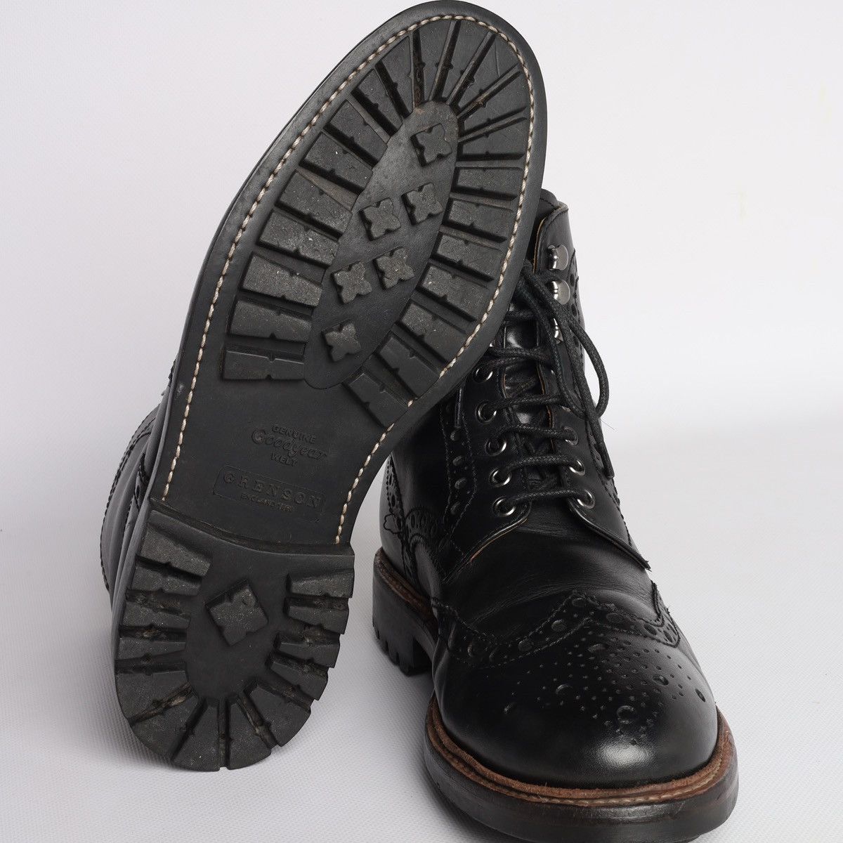 Grenson Grenson Fred Brogue Leather Shoes Boots Black Size US 10 / EU 43 - 11 Thumbnail