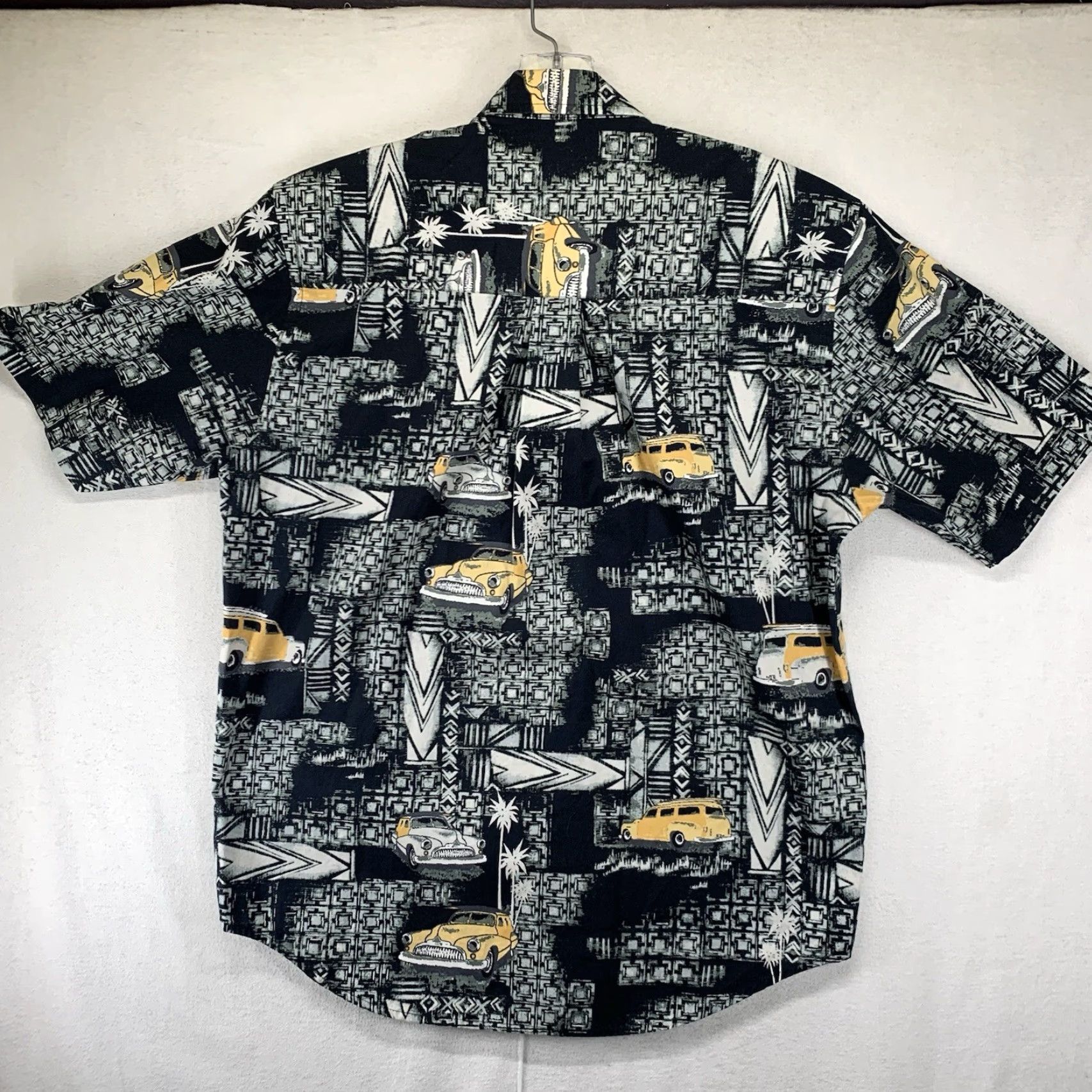 Vintage Vintage Natural Issue Men's Hawaiian Shirt 90s Cars Graphic All Cotton Short Sleeve Small Black Size US S / EU 44-46 / 1 - 2 Thumbnail
