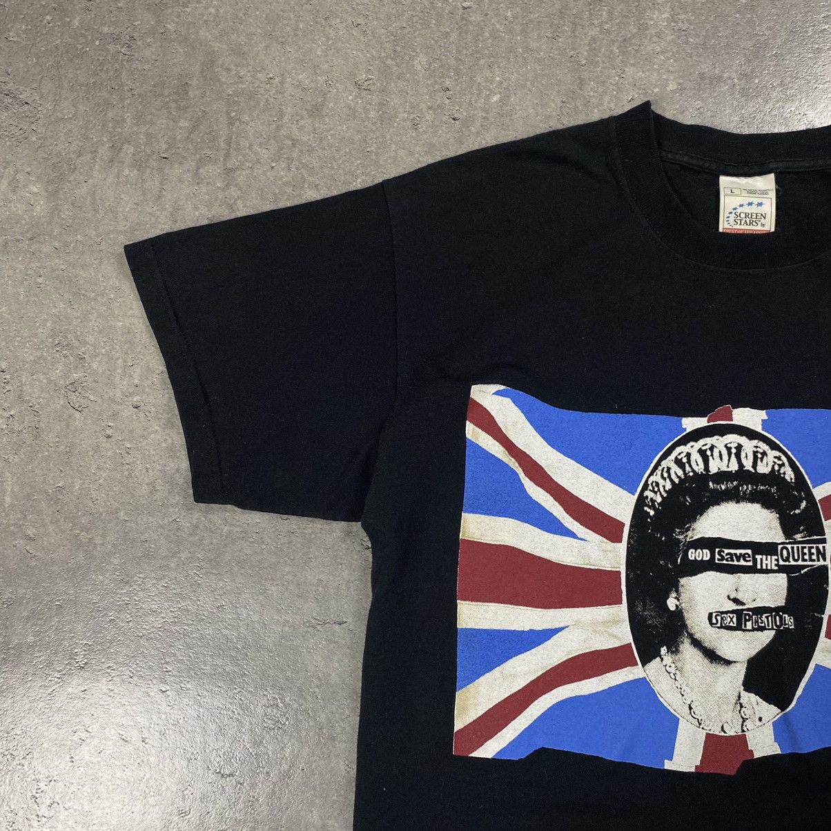 Band Tees × Japanese Brand × Vintage Sex Pistols 2002 Screen Stars God Save the Queen T-Shirt Size US L / EU 52-54 / 3 - 3 Thumbnail