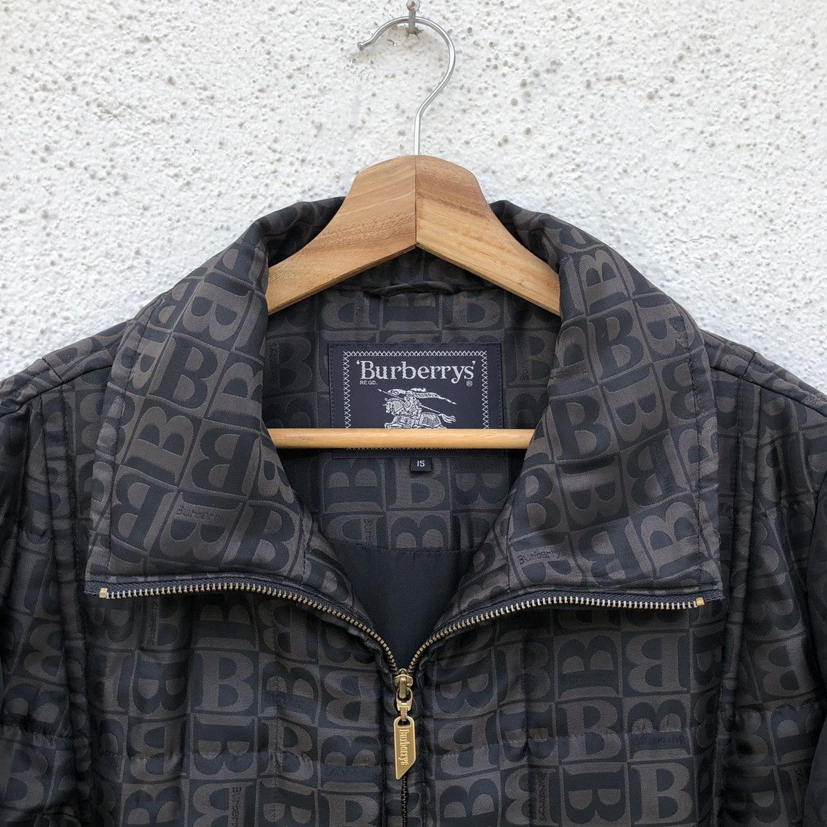 Burberry Vintage Burberry's All-Over Patterned Padded Jacket Size XL / US 12-14 / IT 48-50 - 14 Thumbnail