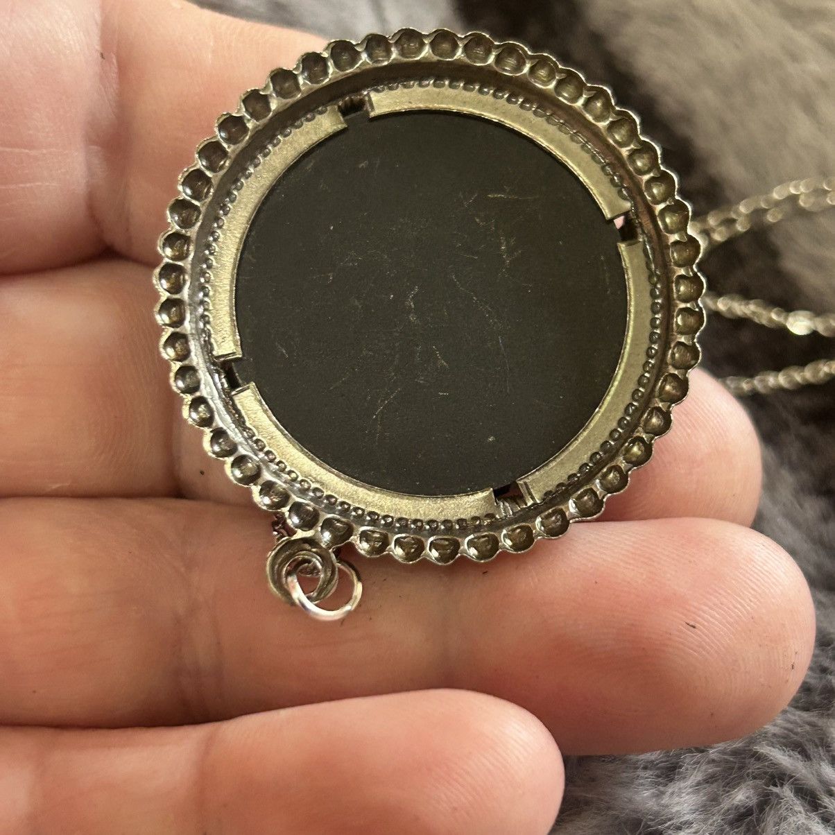 Vintage Vintage dome cut jet black glass pendant on chain necklace Size ONE SIZE - 6 Thumbnail