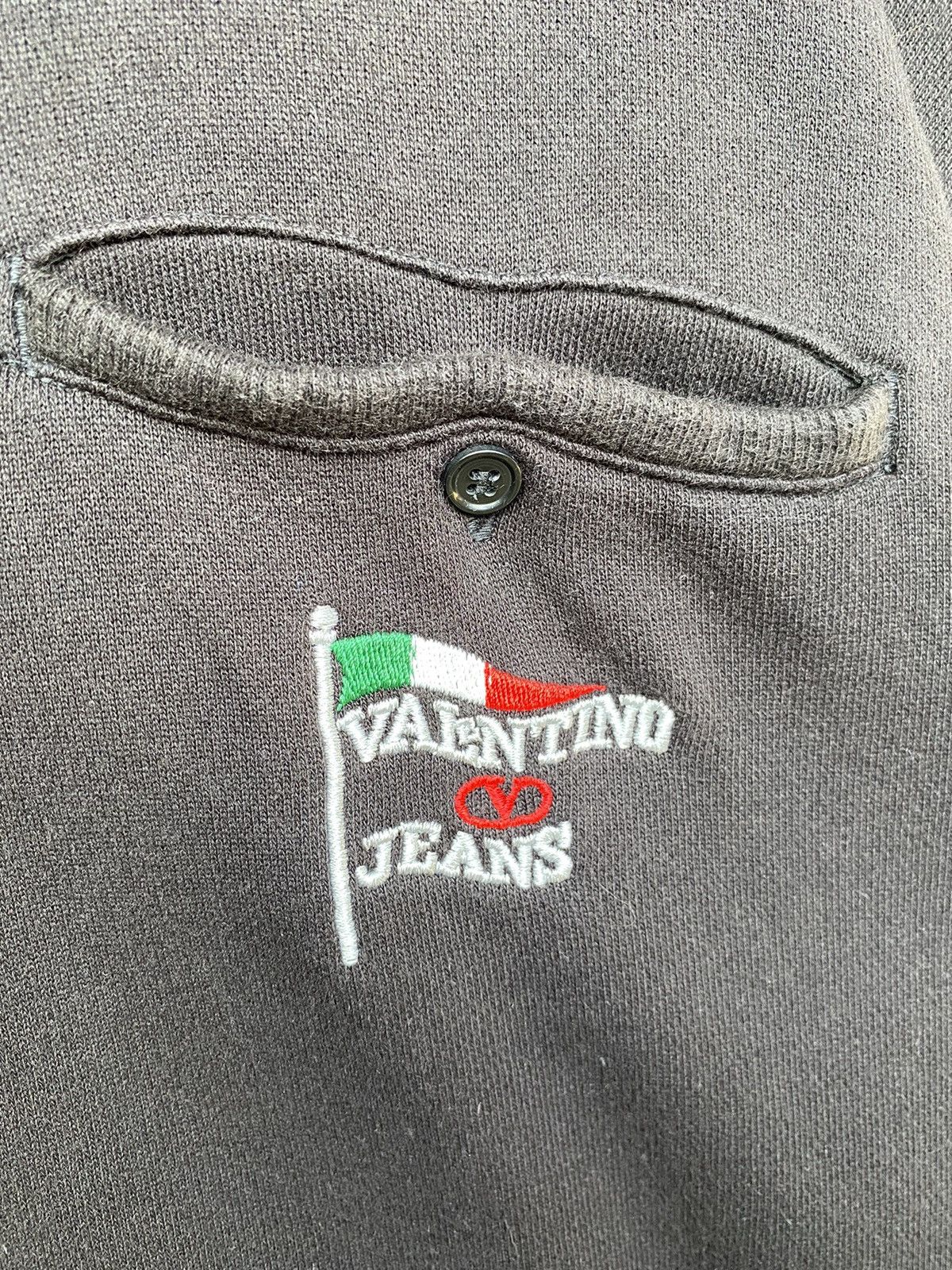 Valentino Valentino Jeans Sweatshirt Pocket Pullover Jumper Size 50 Size US M / EU 48-50 / 2 - 9 Thumbnail