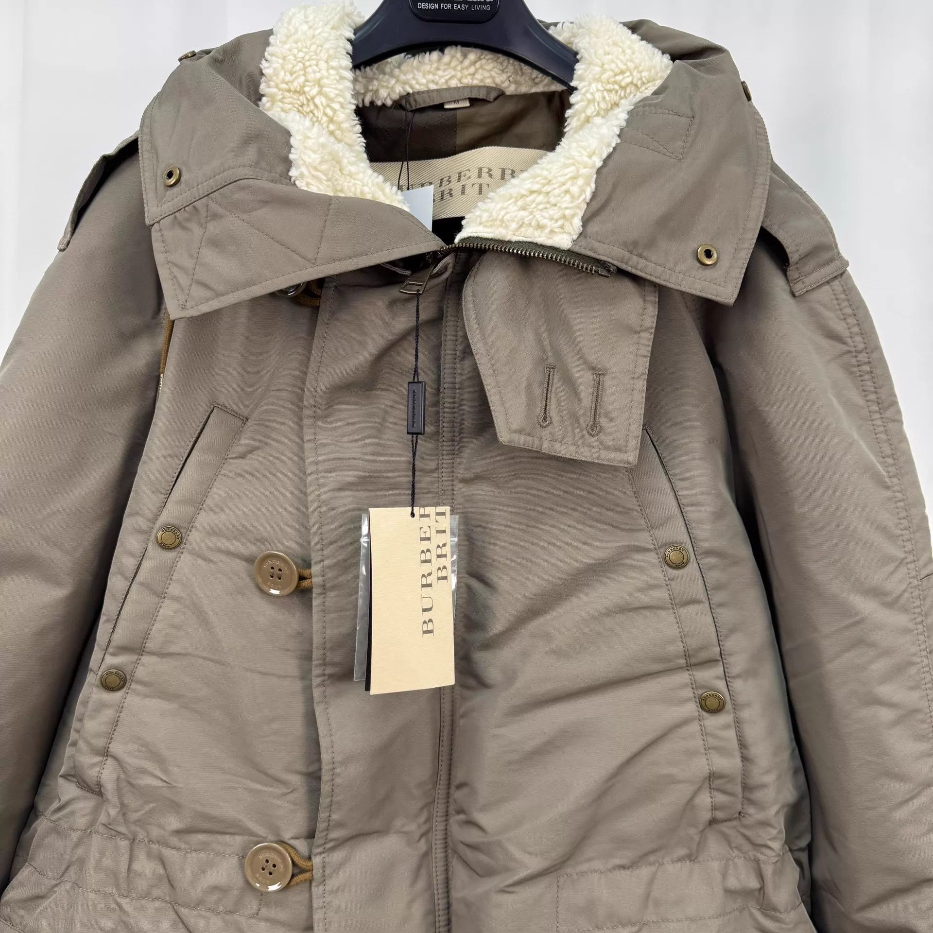 Burberry Burberry Lamb Wool Lined Check Puffer Jacket M New Size M / US 6-8 / IT 42-44 - 3 Thumbnail