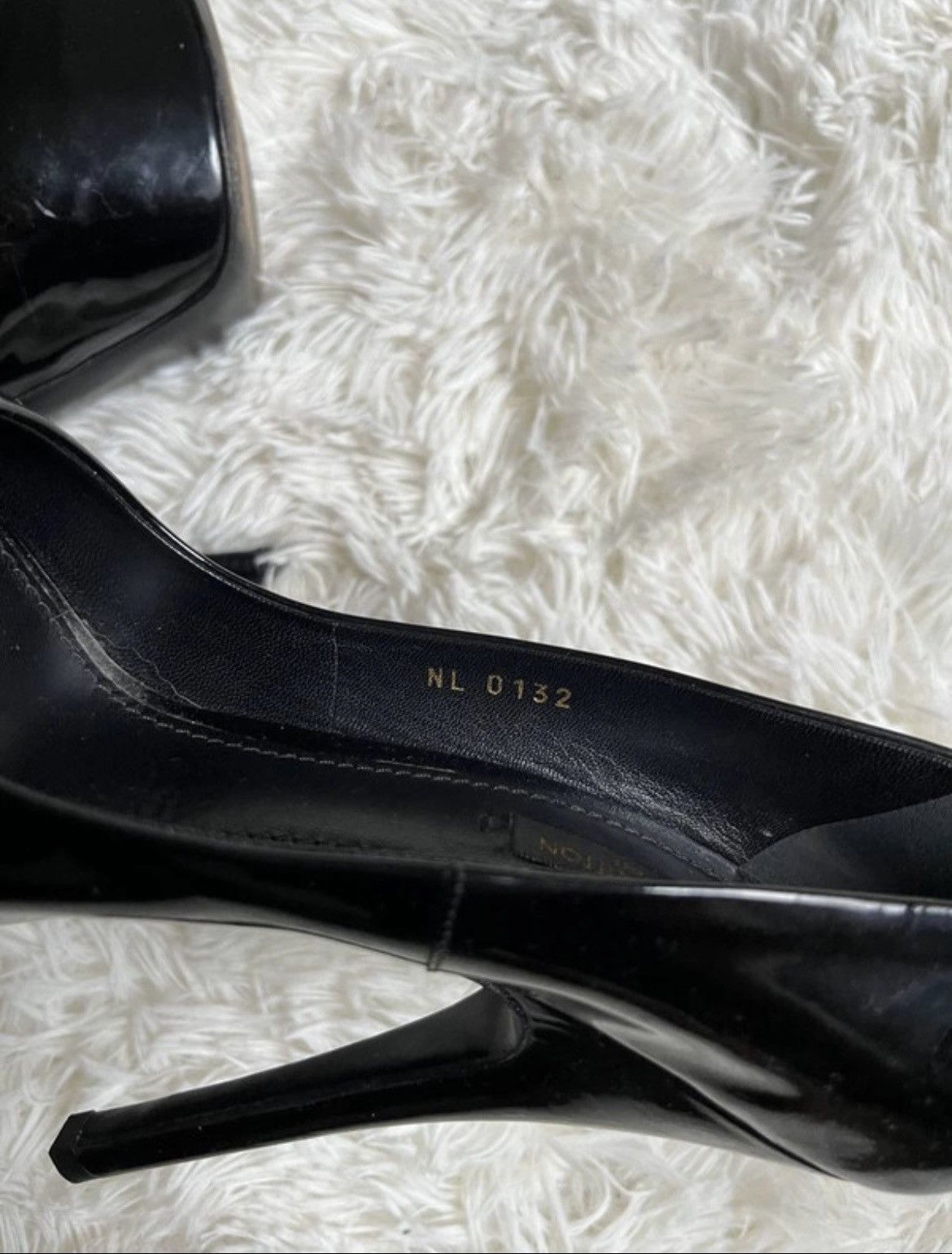 Louis Vuitton Louis Vuitton lock edition heels Size US 8 / IT 38 - 5 Thumbnail