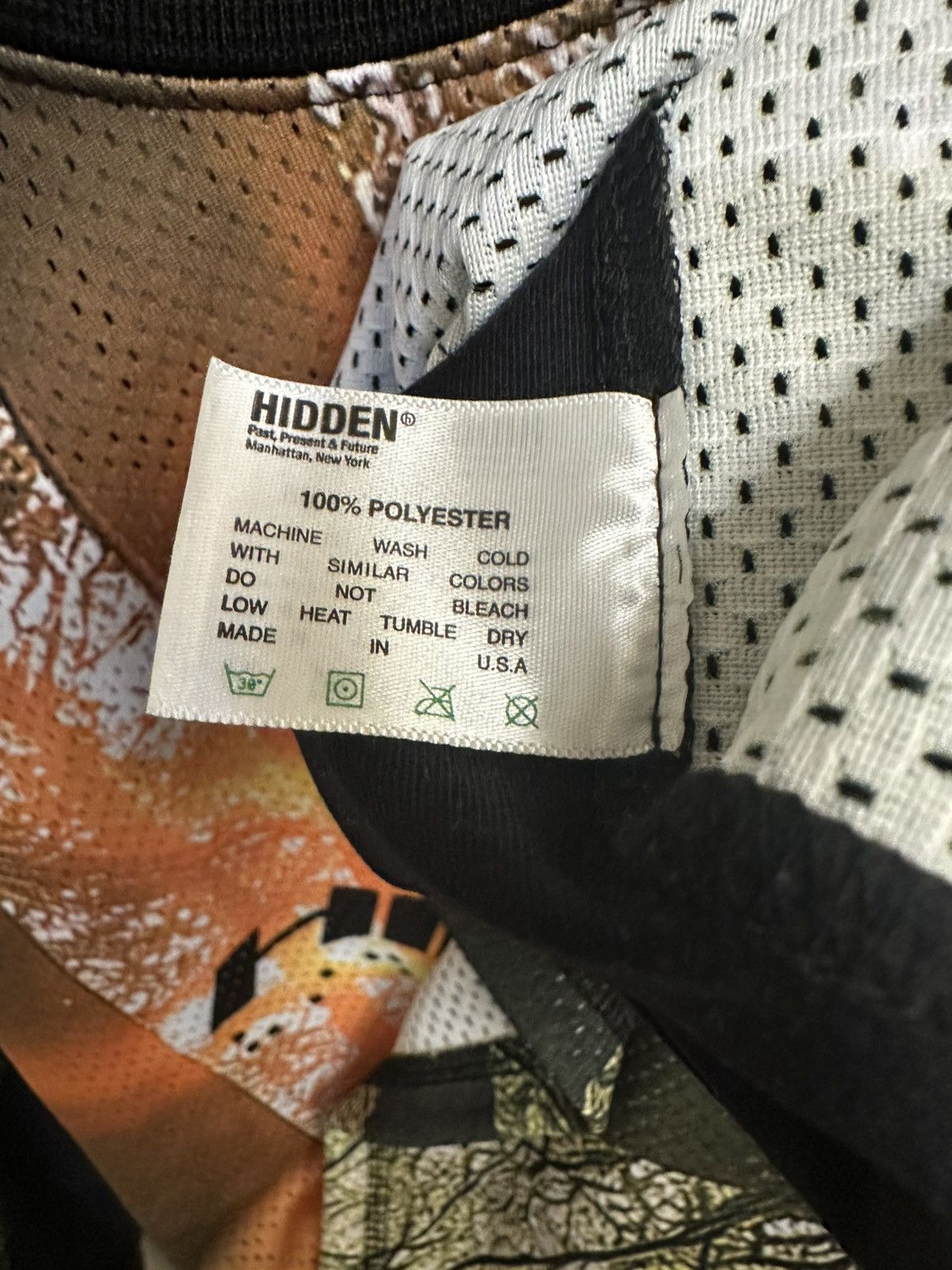 HIDDEN Hidden NY AOP Mesh Jersey Size L Size US L / EU 52-54 / 3 - 4 Thumbnail