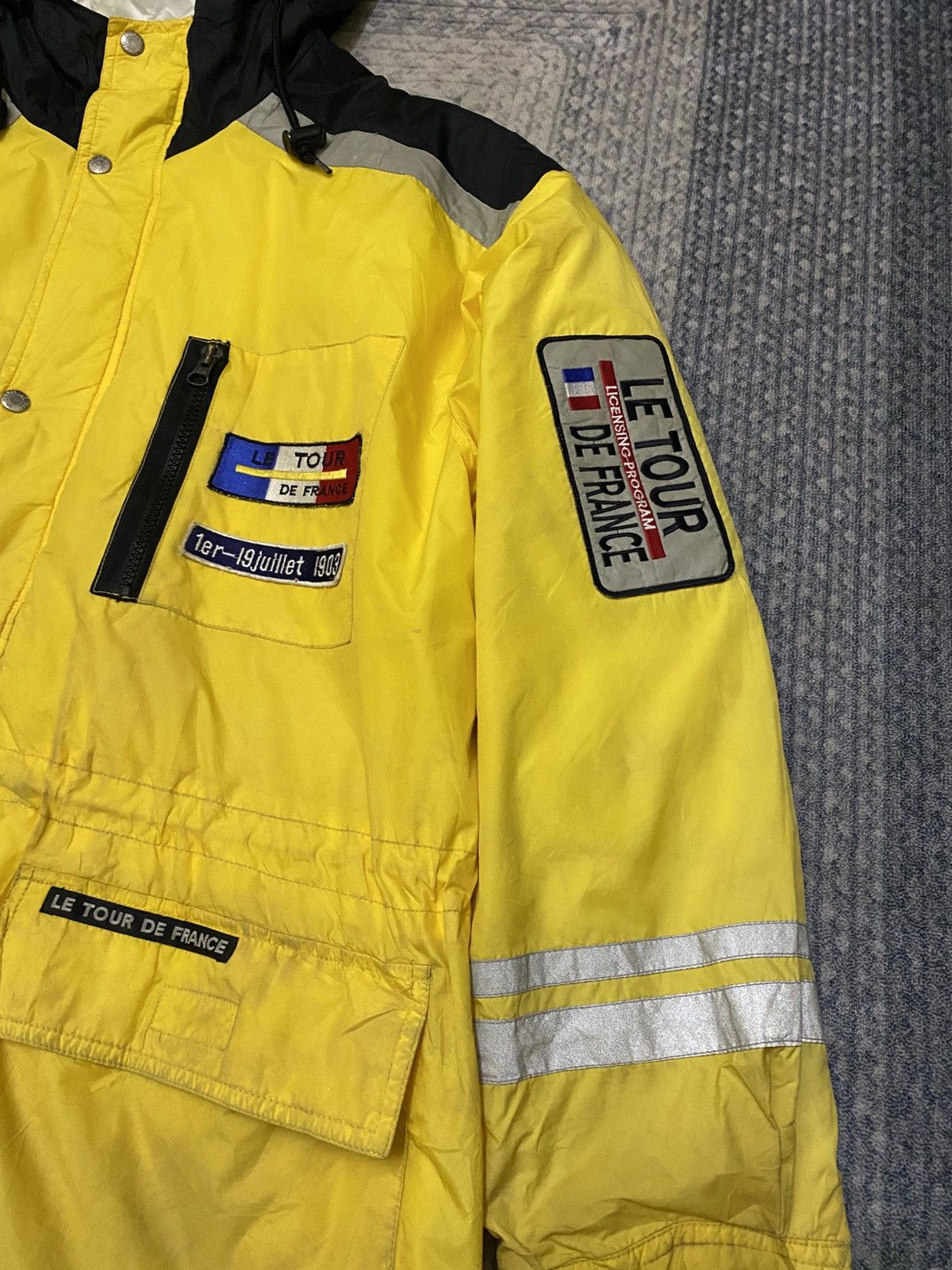 Vintage Vintage Official Tour De France Raincoat Size US XL / EU 56 / 4 - 2 Thumbnail