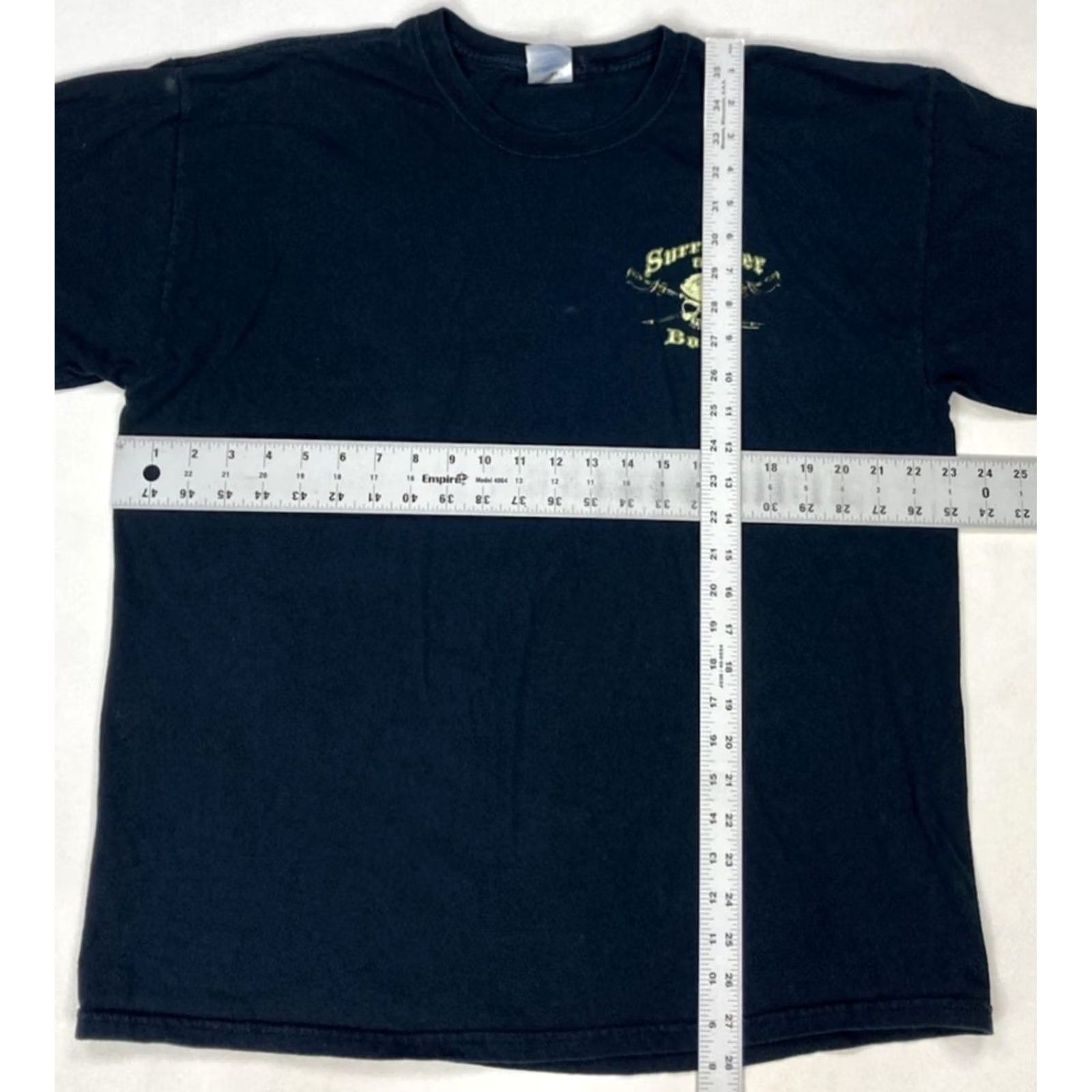 Gildan Gildan Surrender The Booty T-Shirt Men XL Black Skull Graphic Print Crew Neck Short Sleeve Shirt Size US XL / EU 56 / 4 - 6 Thumbnail