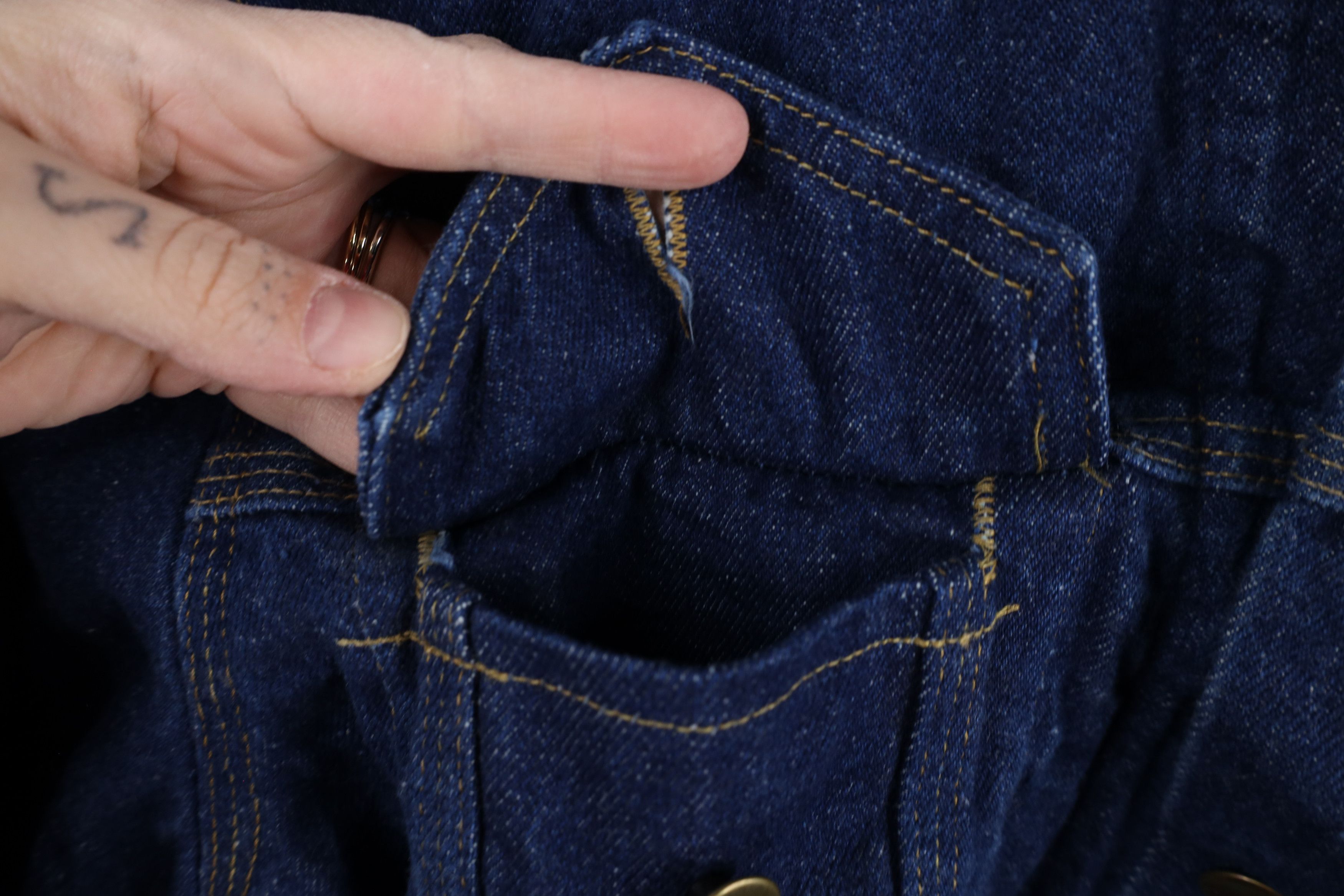 Carhartt × Vintage Vintage 90s Carhartt Corduroy Collared Denim Jacket USA Size US XL / EU 56 / 4 - 8 Thumbnail