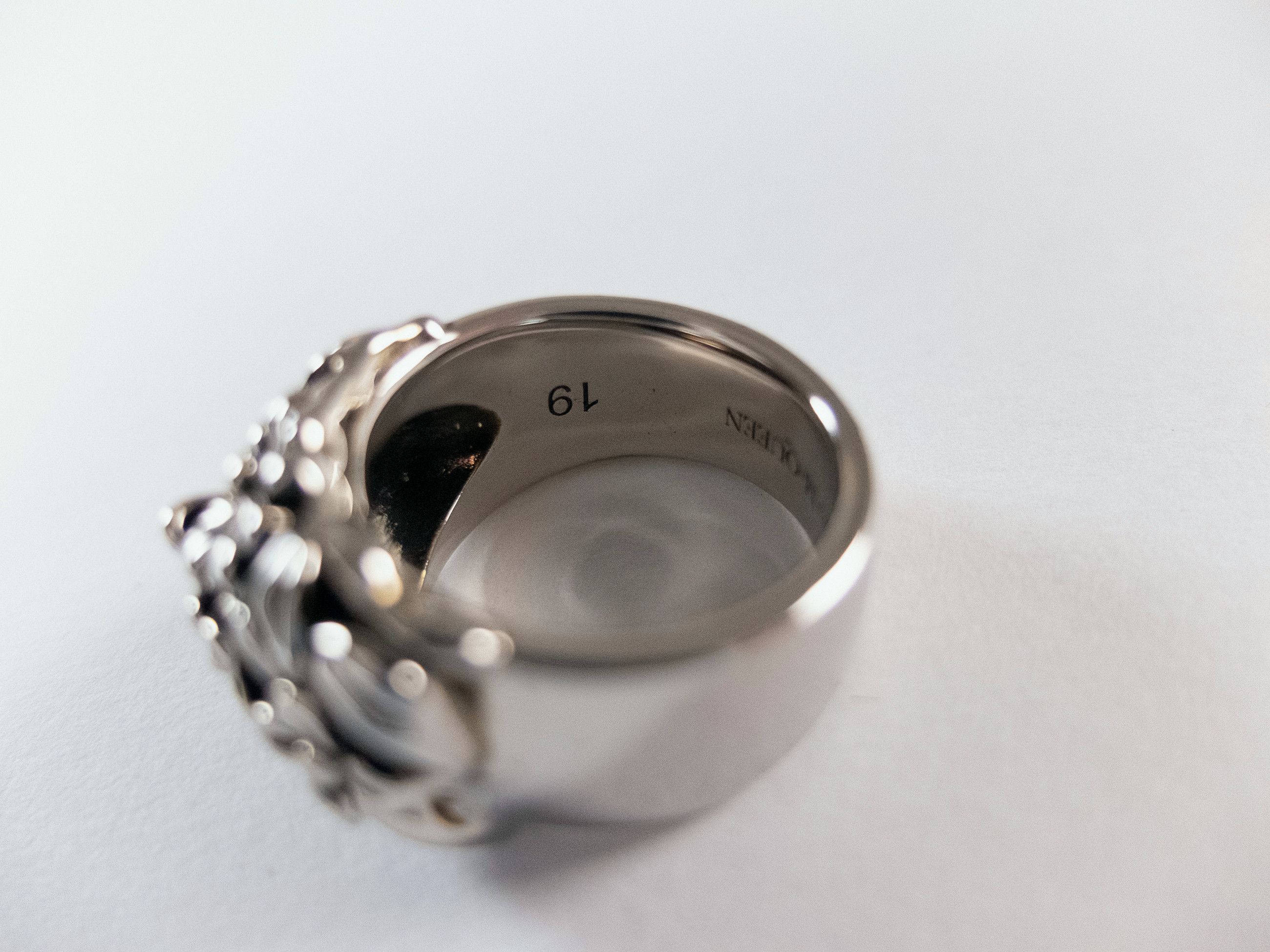 Alexander McQueen ALEXANDER MCQUEEN silver tone metal Floral Skull ring 9 19 q Size ONE SIZE - 8 Thumbnail