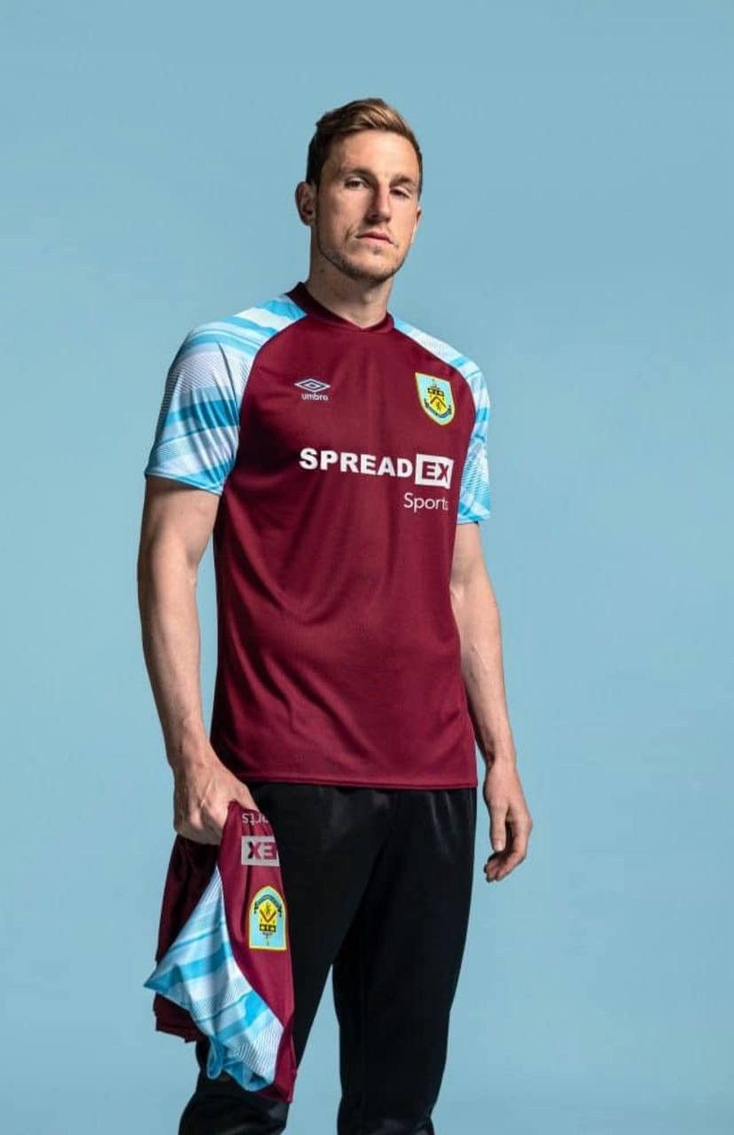 Umbro 2021/22 BURNLEY FC HOME SOCCER JERSEY FOOTBALL SHIRT SIZE S Size US S / EU 44-46 / 1 - 2 Thumbnail