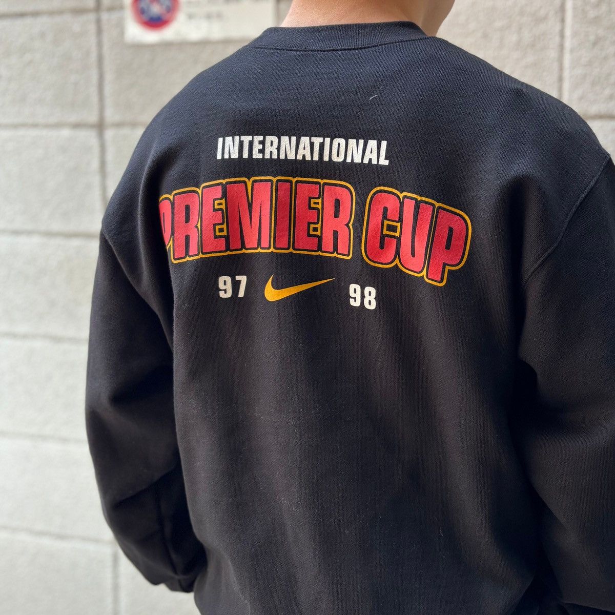 Nike Vintage 90s Nike Premier Cup 97-98 Football Sweatshirt Size US S / EU 44-46 / 1 - 2 Thumbnail