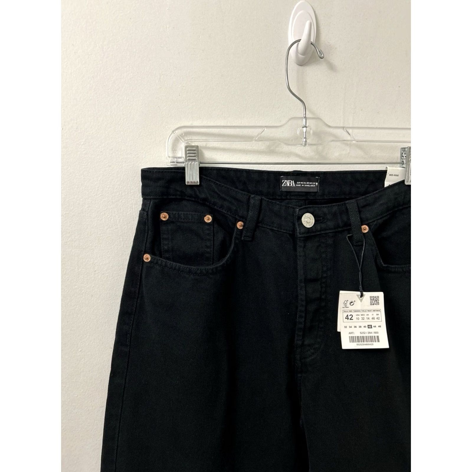 Zara Zara Jeans Womens Size 10 33L Black Straight Leg Denim NWT Button Fly 5-Pocket Pockets Size 32" / US 10 / IT 46 - 4 Thumbnail