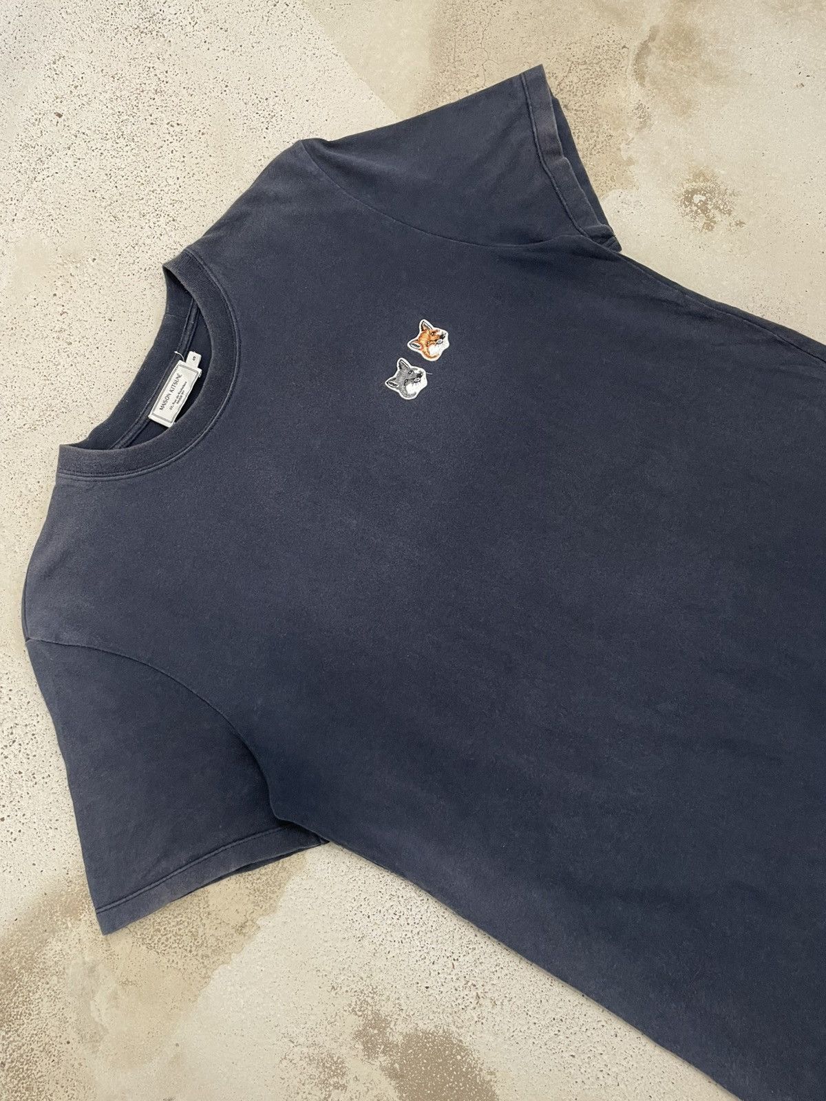 Designer × Maison Kitsune Sunfaded Maison Kitsune Small Fox Paris Size US S / EU 44-46 / 1 - 3 Thumbnail