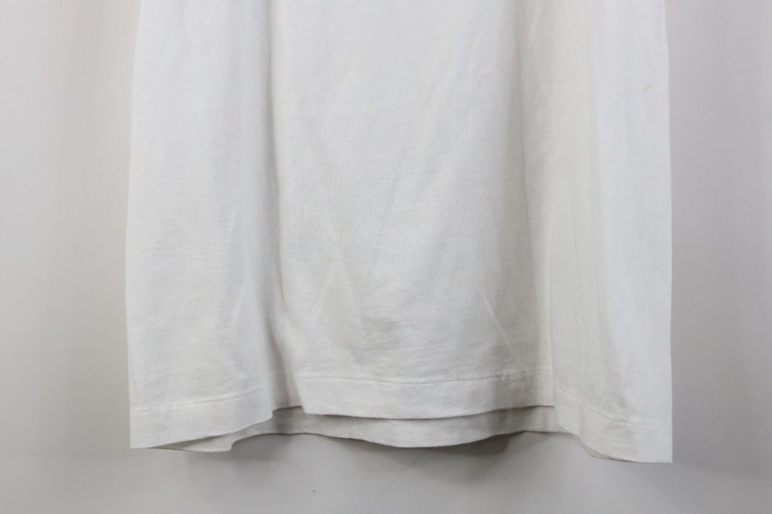 Vintage Vintage 80s 90s Tanqueray Sterling Vodka T-Shirt White USA Size US L / EU 52-54 / 3 - 12 Thumbnail