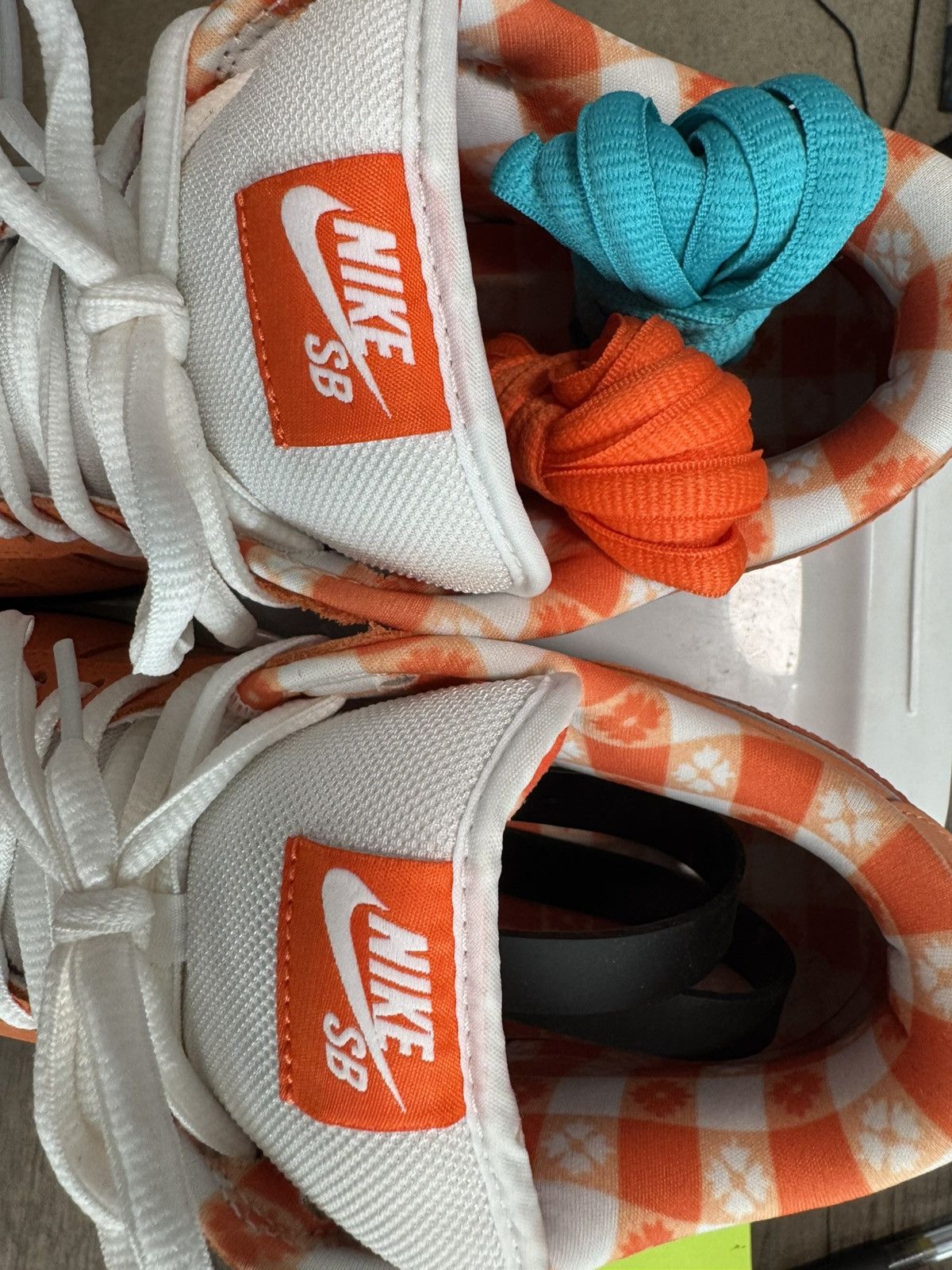 Nike Nike SB Dunk Low - Orange Lobster (Standard Box) Size US 10 / EU 43 - 6 Thumbnail