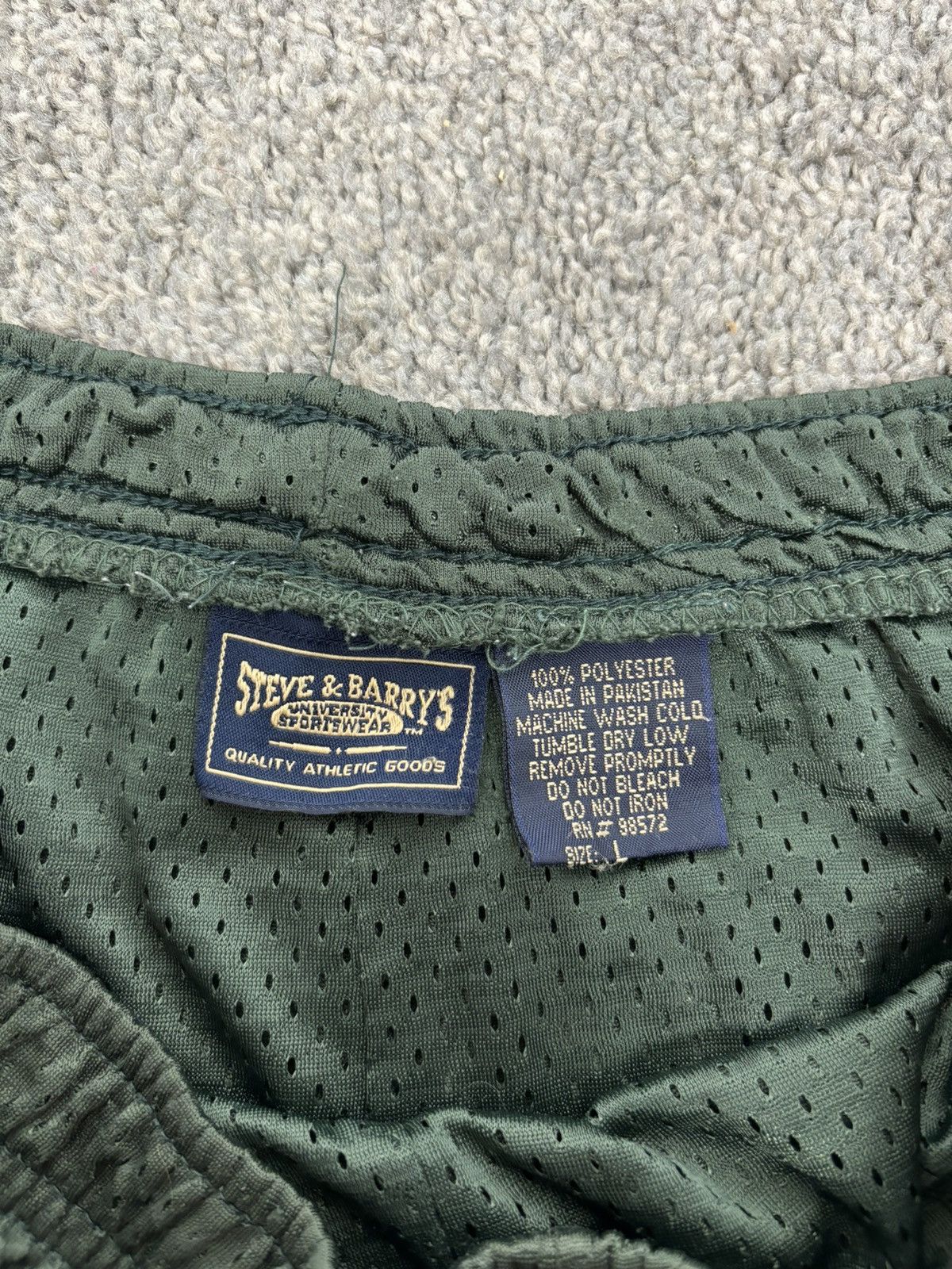 Steve And Barrys Vintage green msu michigan state basketball shorts Size US 30 / EU 46 - 2 Thumbnail