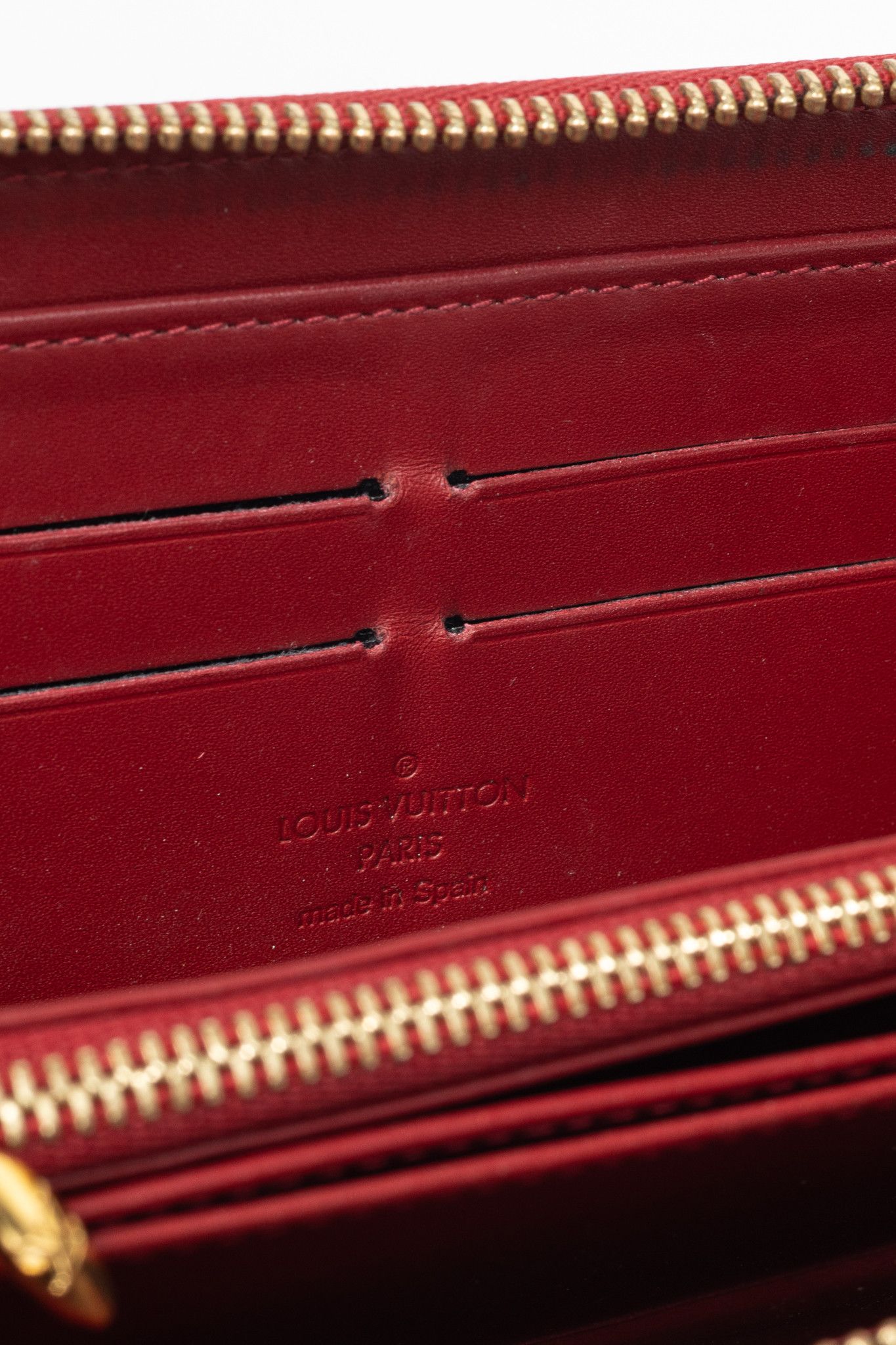 Louis Vuitton Louis Vuitton Zippy Pomme D'Amour Monogram Vernis Wallet Size ONE SIZE - 8 Thumbnail