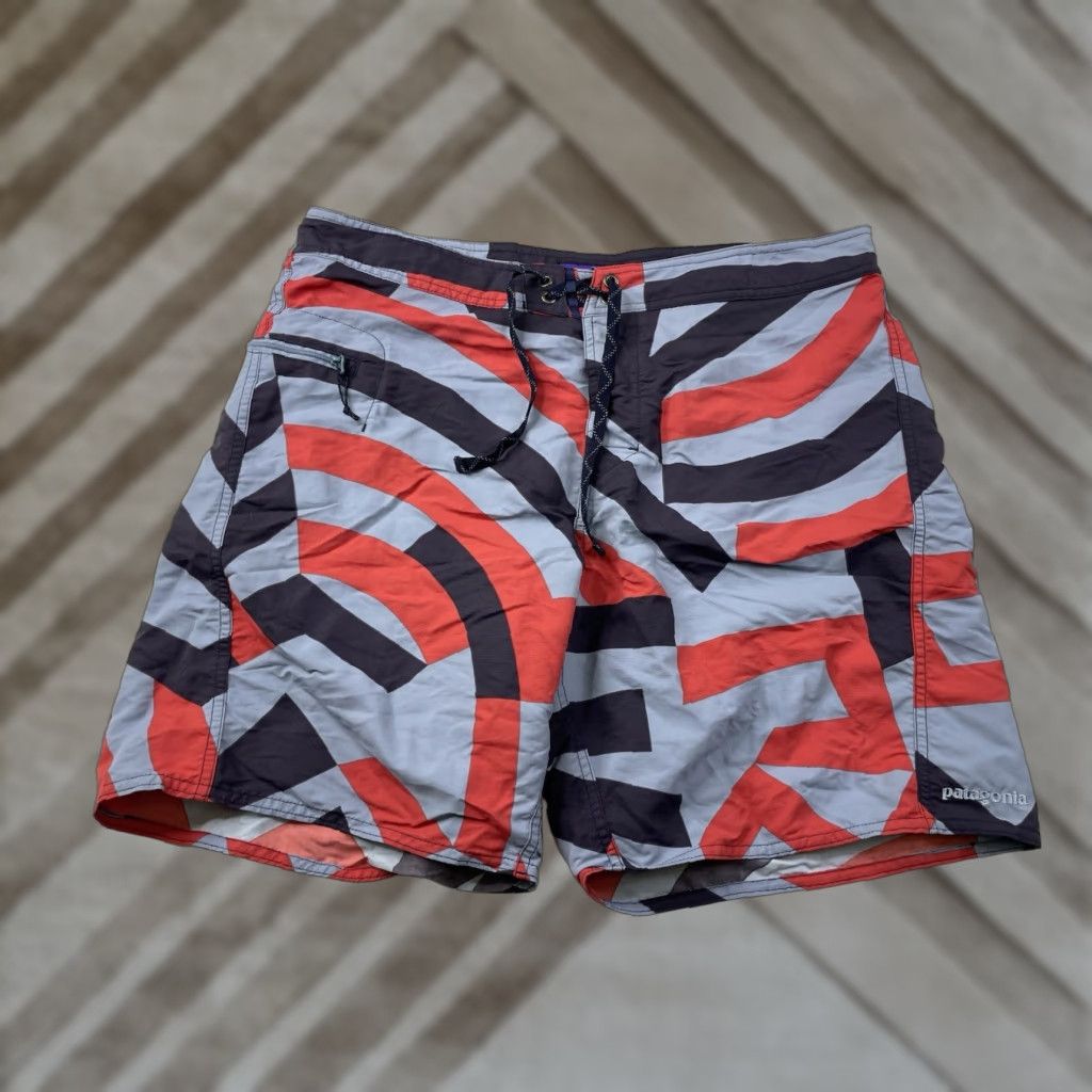 Patagonia Patagonia Shorts Men 36 Minimalist Wavefarer Board Swim Trunks Geometric Blue Nylon Stretch Regular Recreational Surfing Size US 36 / EU 52 - 1 Thumbnail