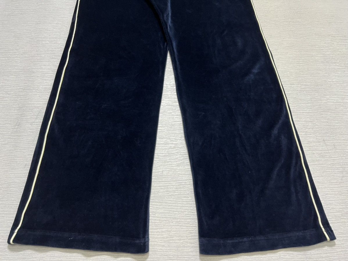 Celine Celine - Triomphe Logo Embroidered Velour Trackpants Size US 30 / EU 46 - 9 Thumbnail