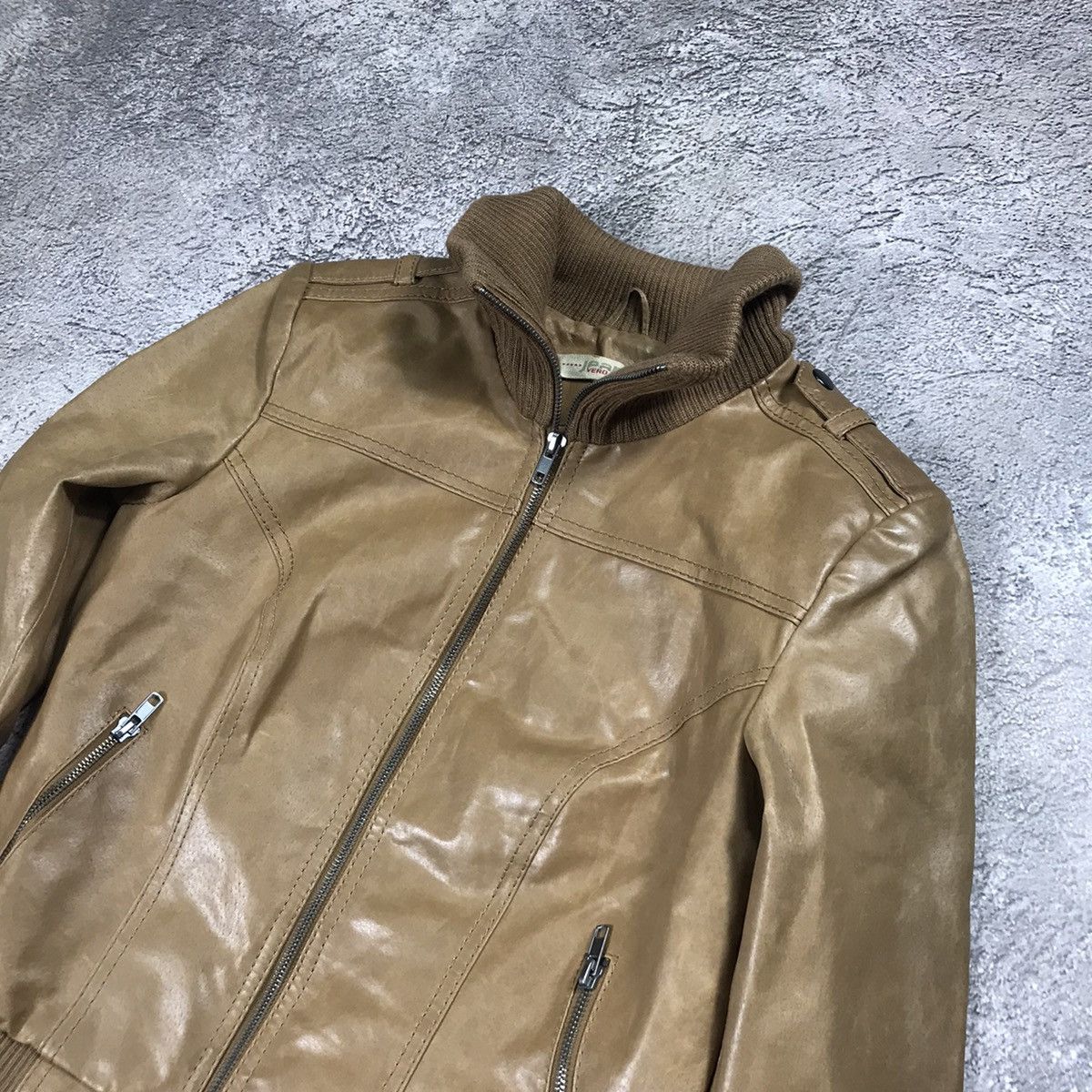 Vintage Vintage Y2K Tan Bomber Jacket Streetwear Japan Worn In M Size M / US 6-8 / IT 42-44 - 5 Thumbnail