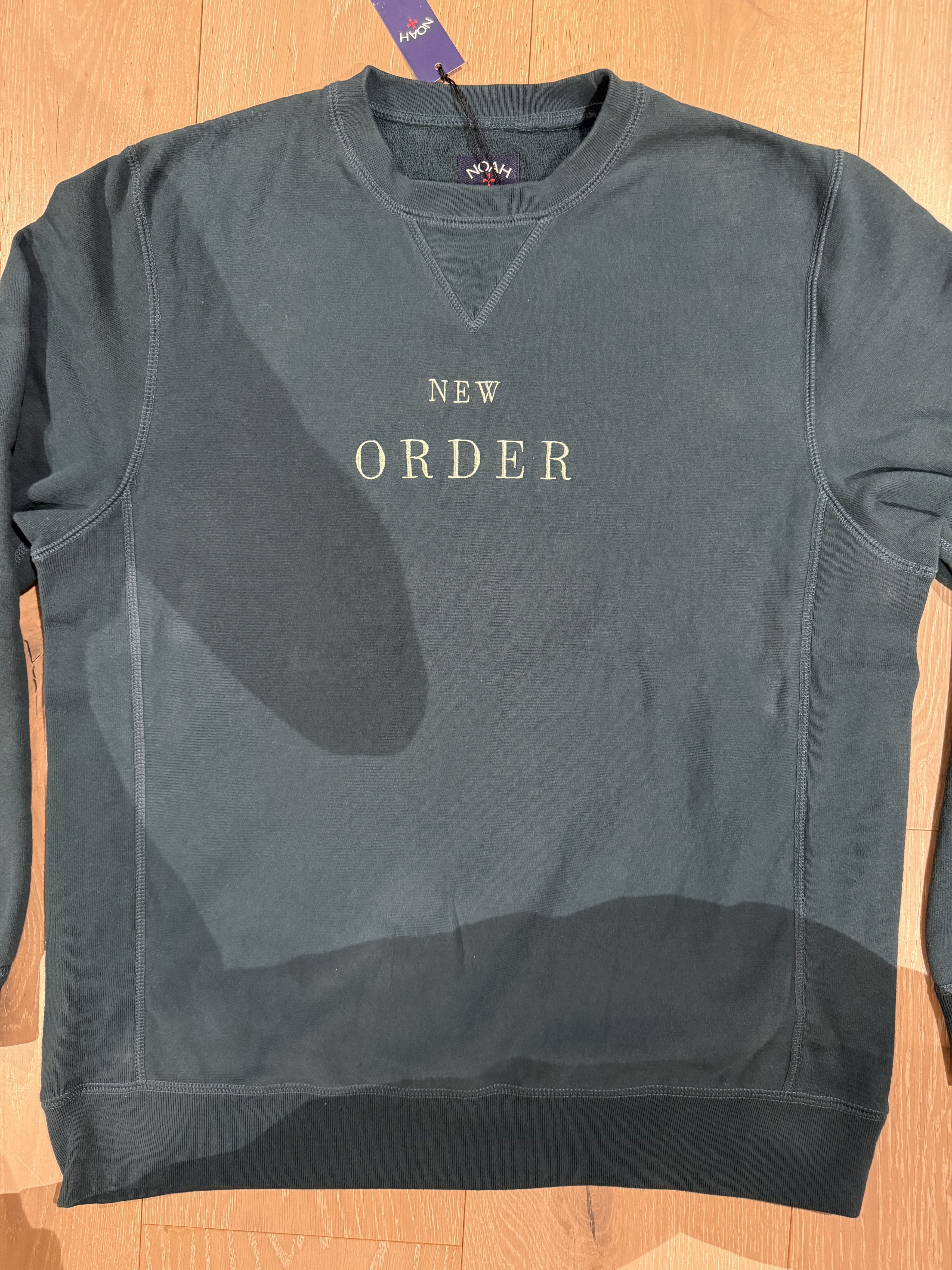Noah 💚 SS21 Noah x New Order Embroidered Crewneck Temptation NEW Size US L / EU 52-54 / 3 - 4 Thumbnail