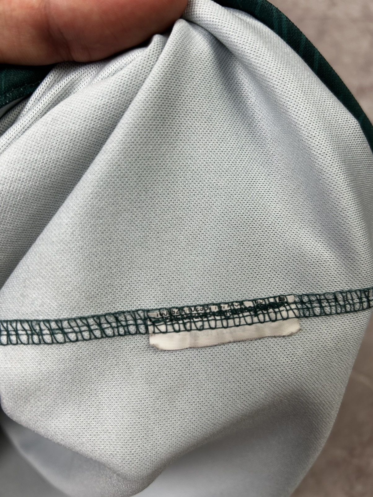 Nike × Vintage Nike Soccer Liverpool 2022/23 Stadium Third Jersey Green Size US L / EU 52-54 / 3 - 8 Thumbnail