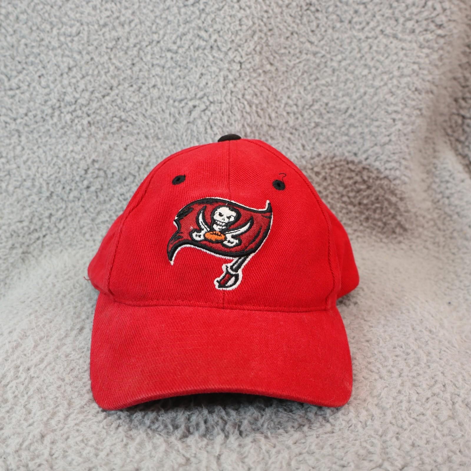 Logo Athletic Vtg Tampa Bay Buccaneers Logo Athletic Snapback Hat Red Size ONE SIZE - 1 Thumbnail