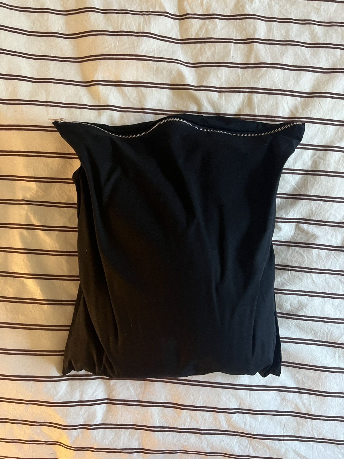 GVGALLERY Raspberry Hills Camo Shorts Small